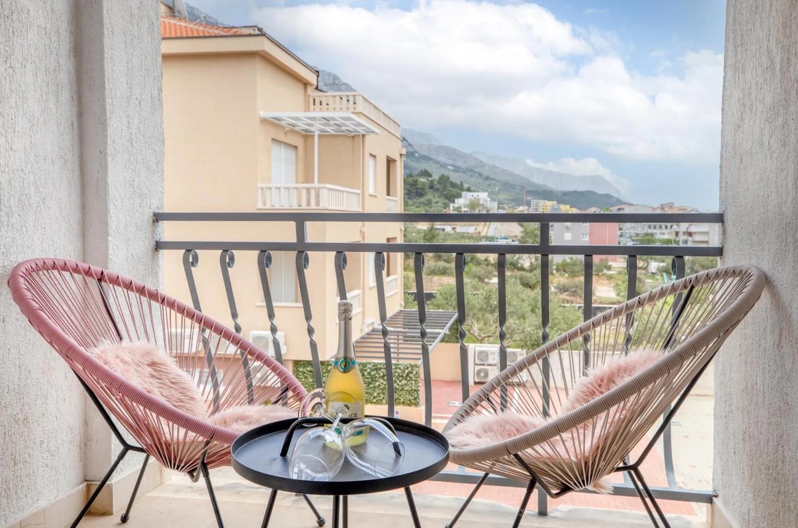 One bedroom apartment with balcony Makarska  A-a