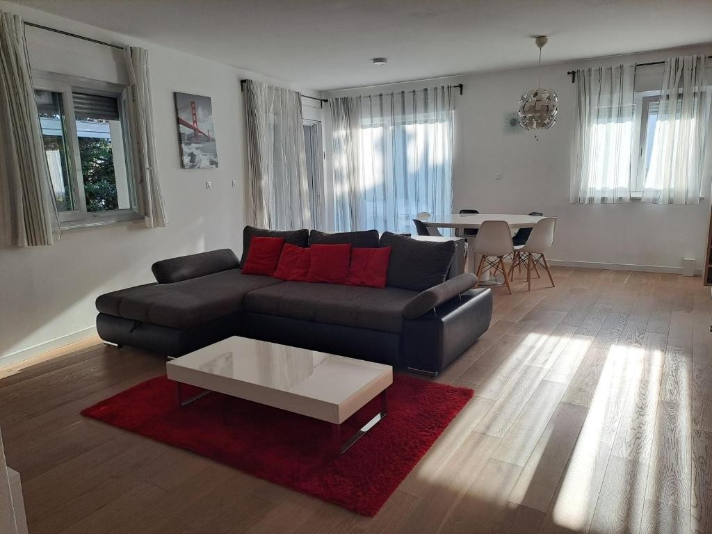 Dvosobni apartman s terasom Rovinj  A-a