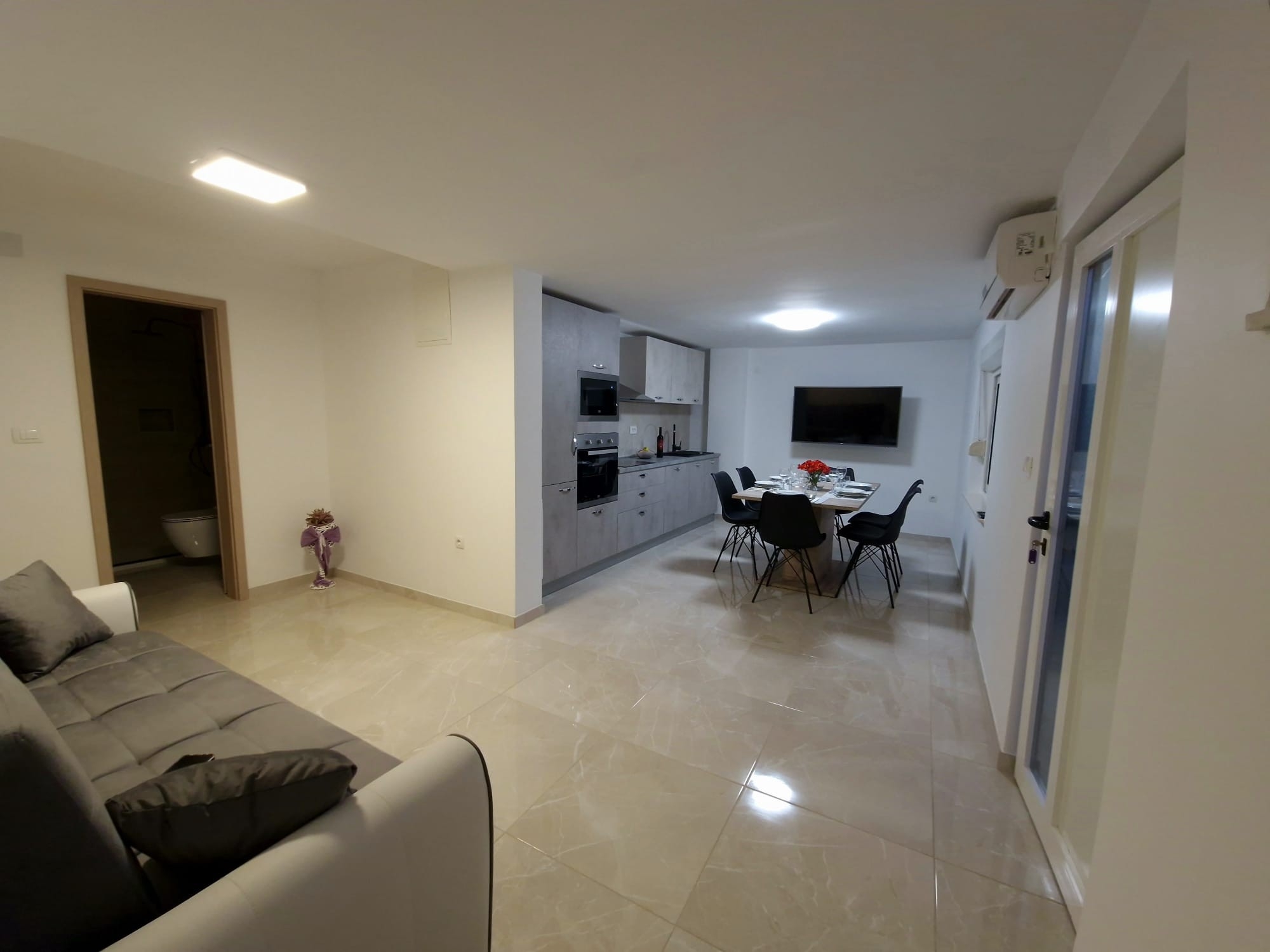 Two bedroom apartment with terrace Bibinje, Zadar (A-24451-b) Two bedroom apartment with terrace Bibinje, Zadar (A-24451-b)