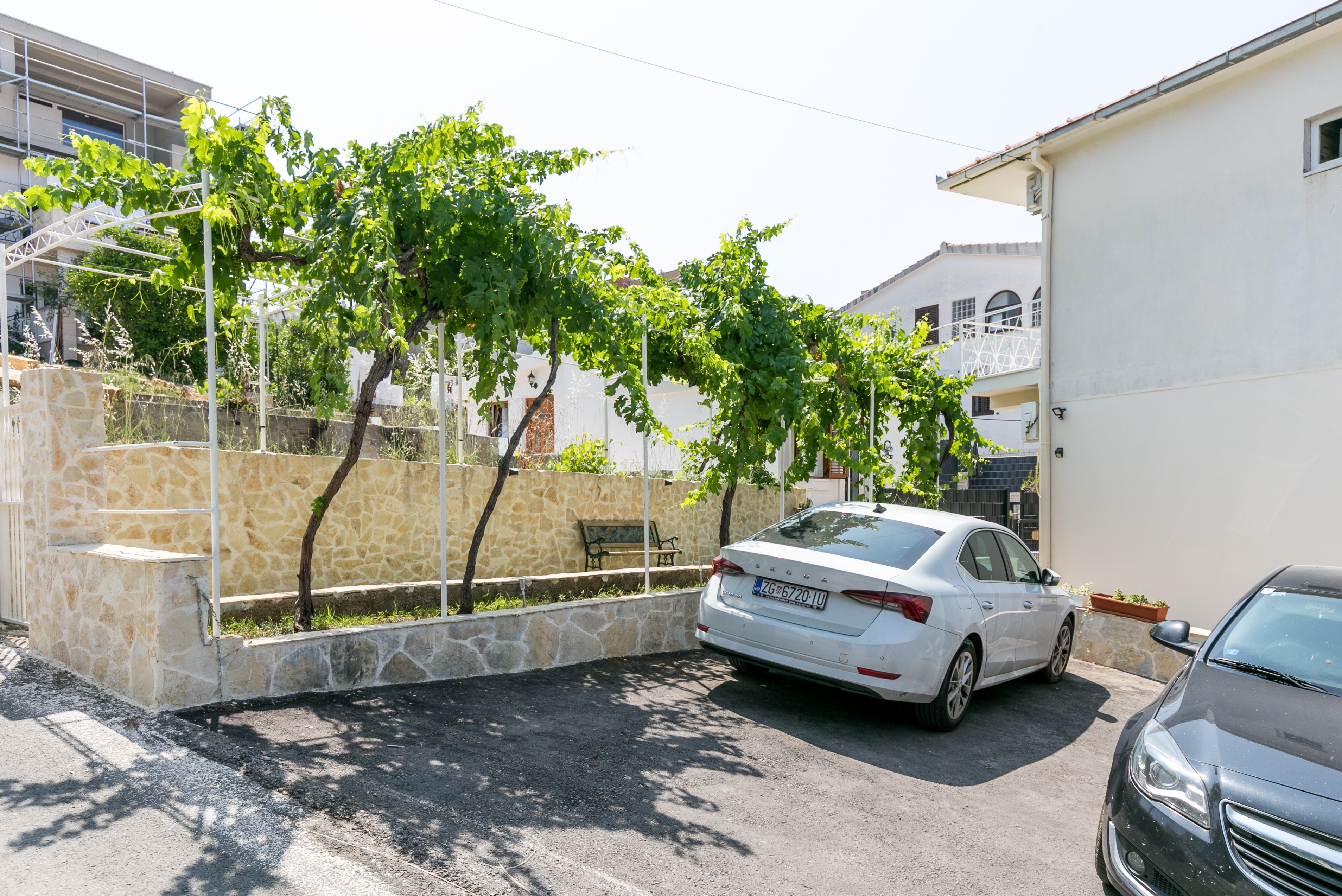 Two bedroom house with terrace Okrug Gornji, Čiovo  K