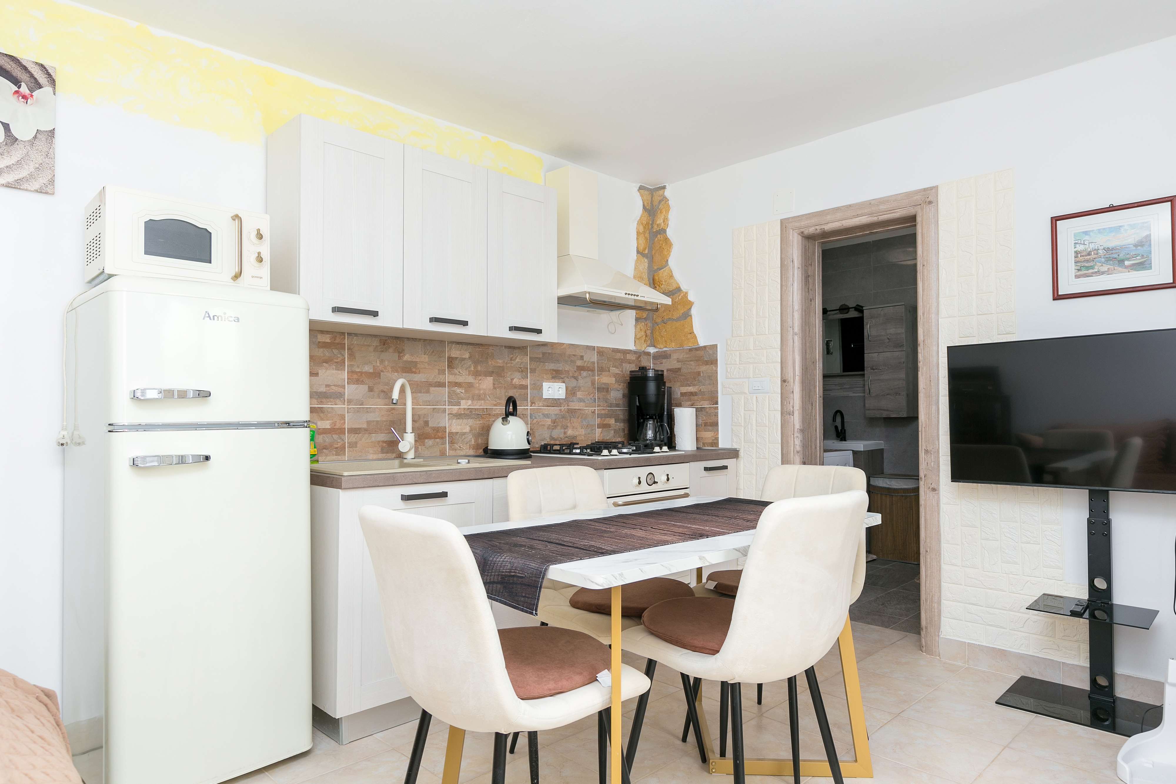 Two bedroom house with terrace Okrug Gornji, Čiovo  K