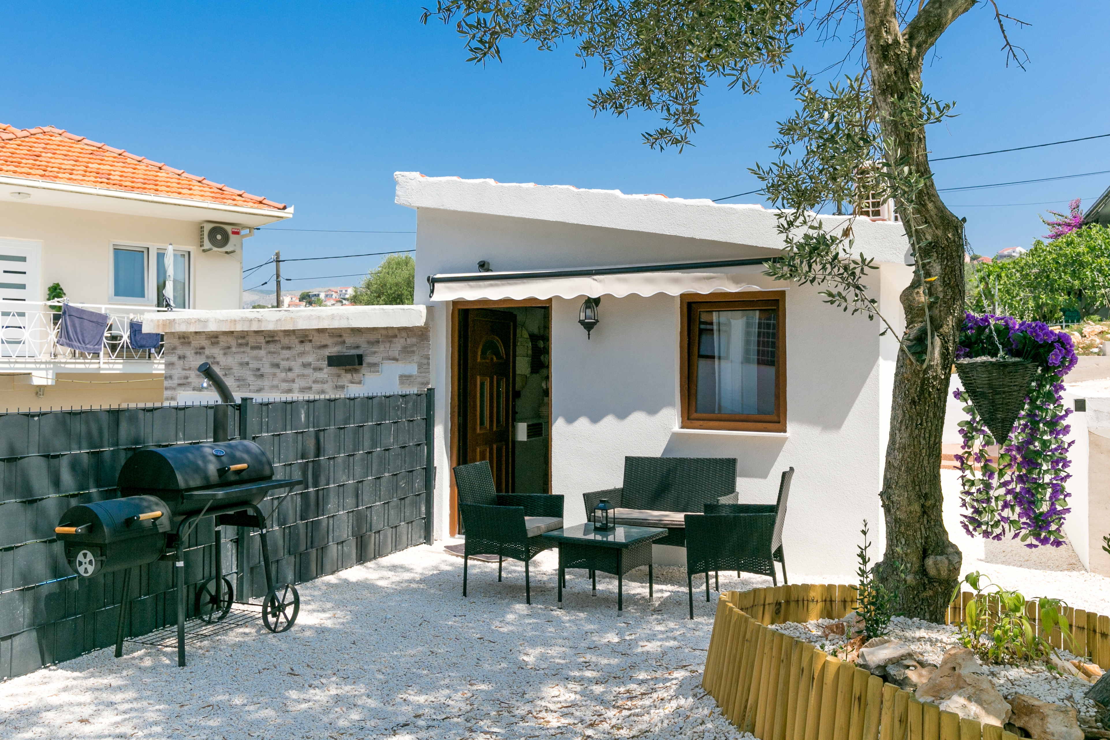 Two bedroom house with terrace Okrug Gornji, Čiovo  K