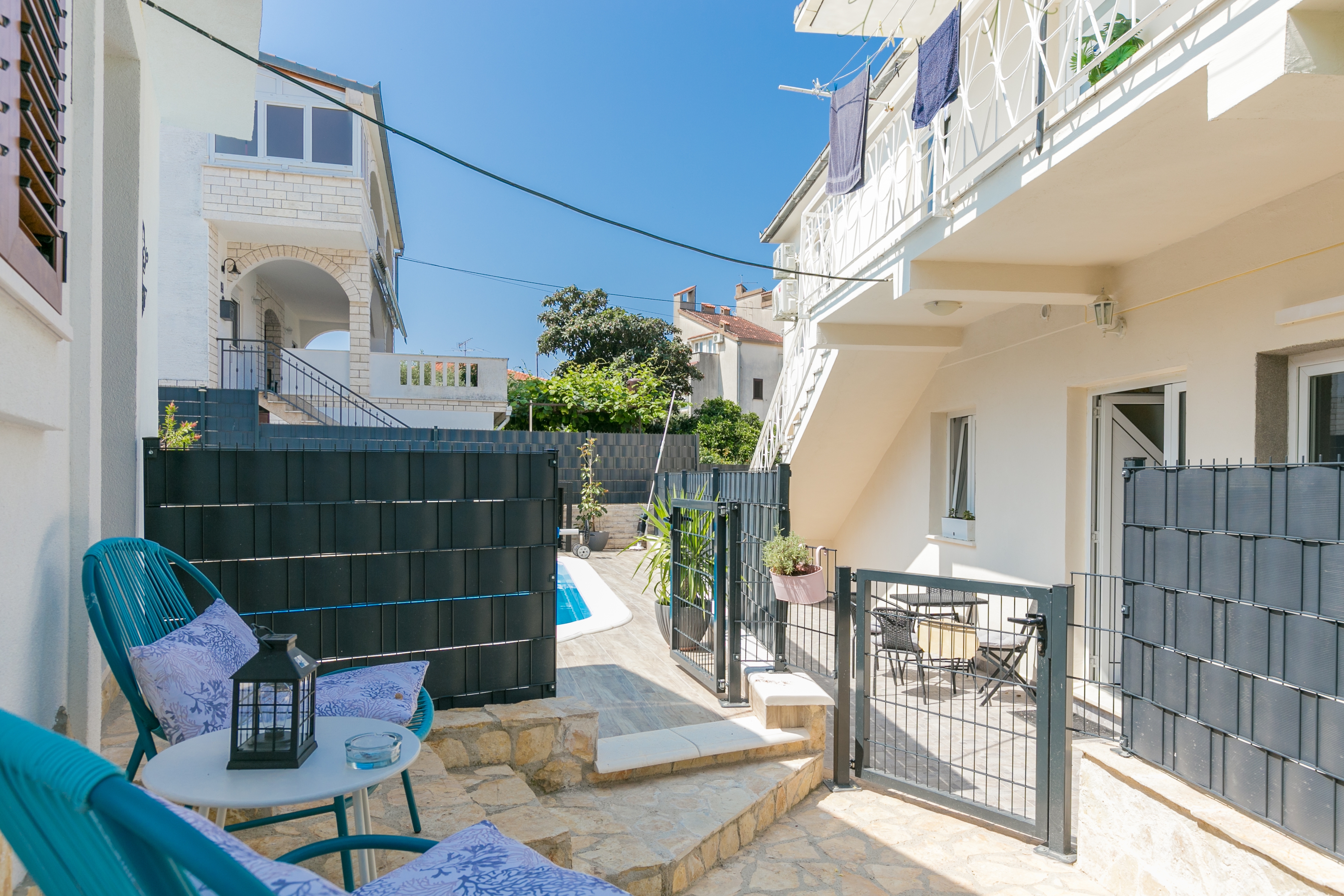 Two bedroom house with terrace Okrug Gornji, Čiovo  K