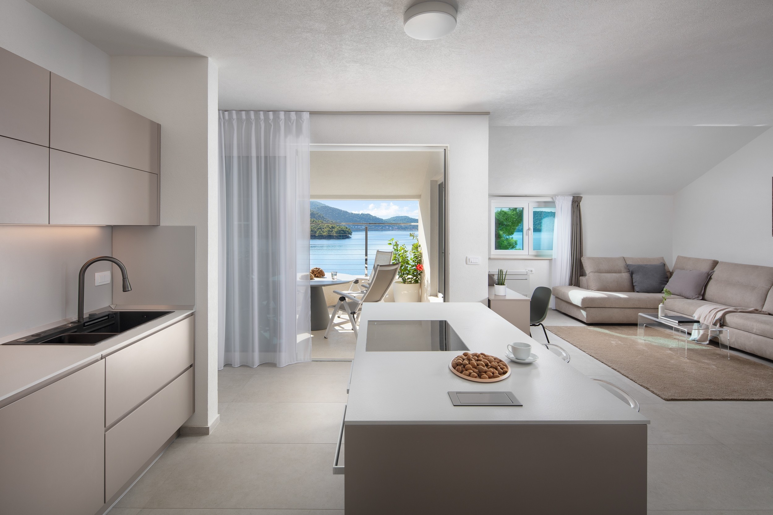 Top Lastovo Pasadur Top Lastovo Pasadur