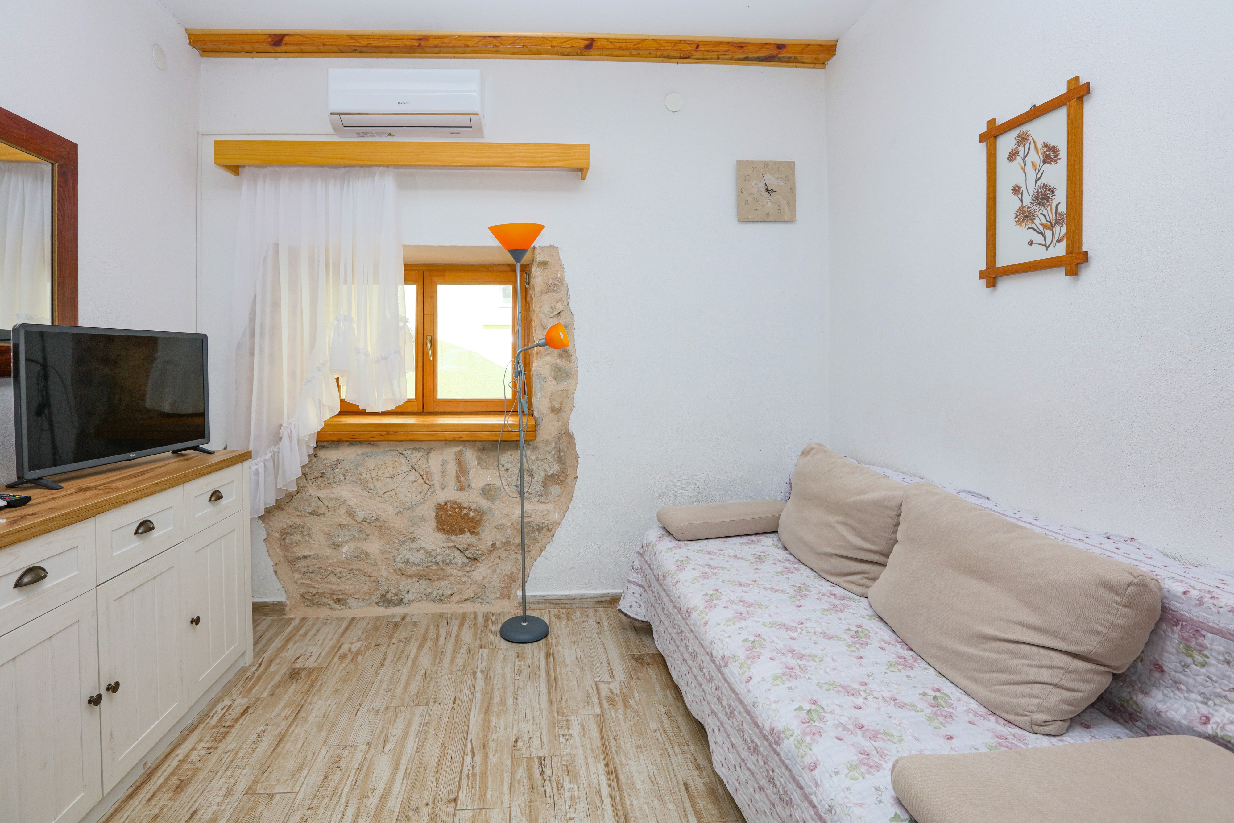 One bedroom apartment with terrace Konjevrate, Krka (A-24487-b)