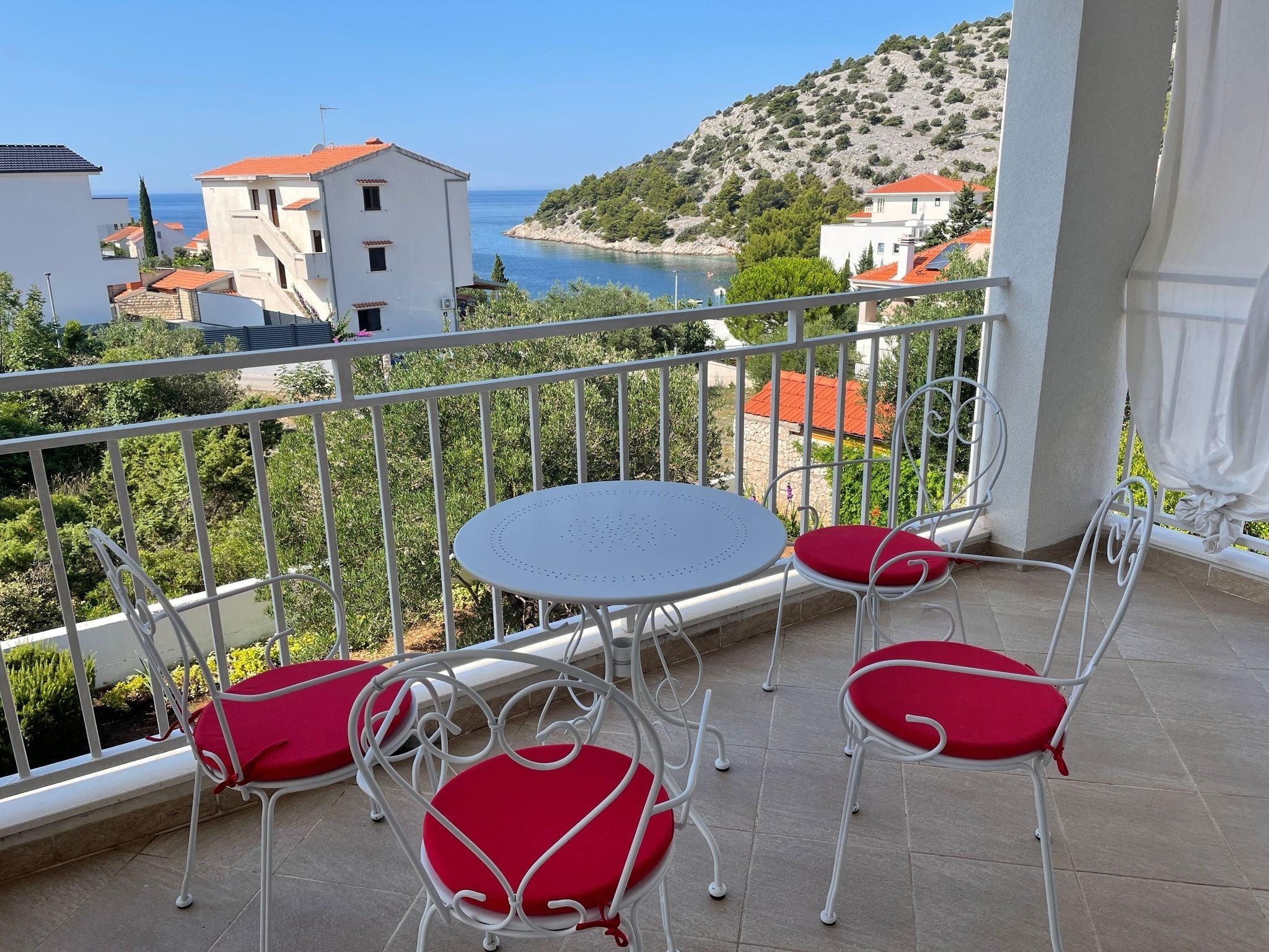 One bedroom apartment with terrace and sea view Ražanj, Rogoznica (A-24488-a)