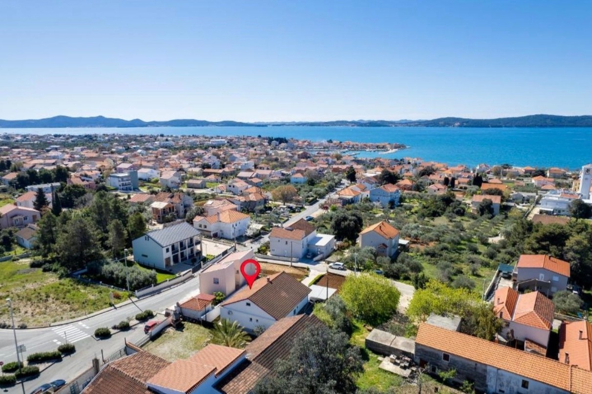Two bedroom apartment with terrace Bibinje, Zadar  A-a