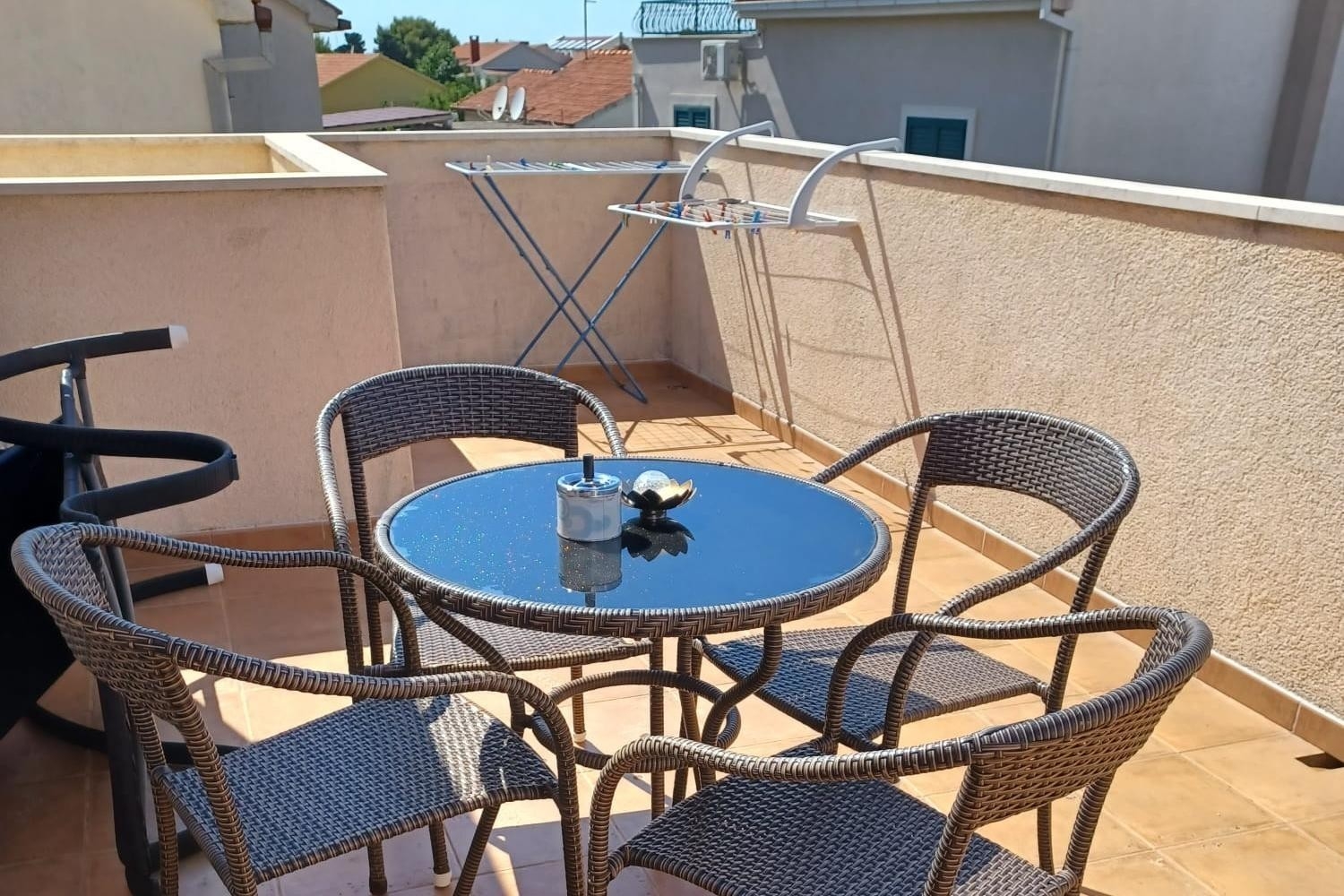 Two bedroom apartment with terrace and sea view Supetar, Brač (A-24499-b)