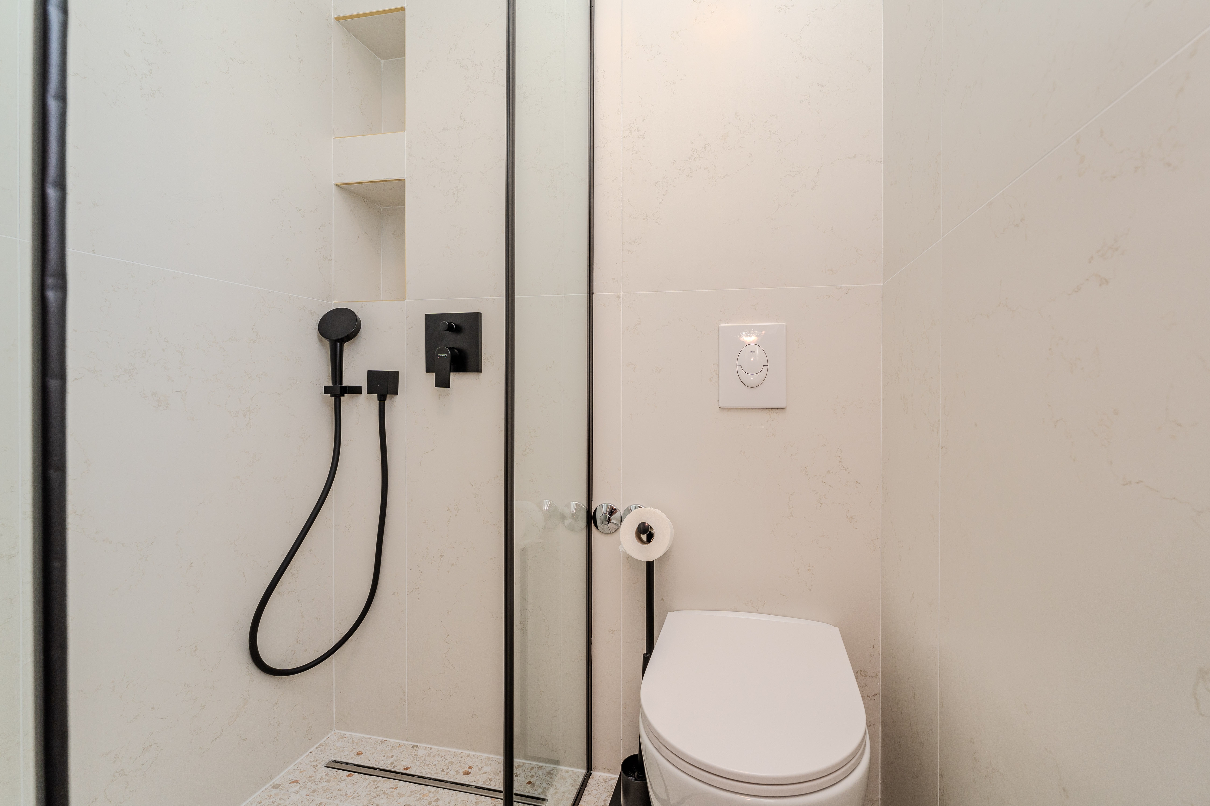 One bedroom apartment with balcony and sea view Sukošan, Zadar  A-b