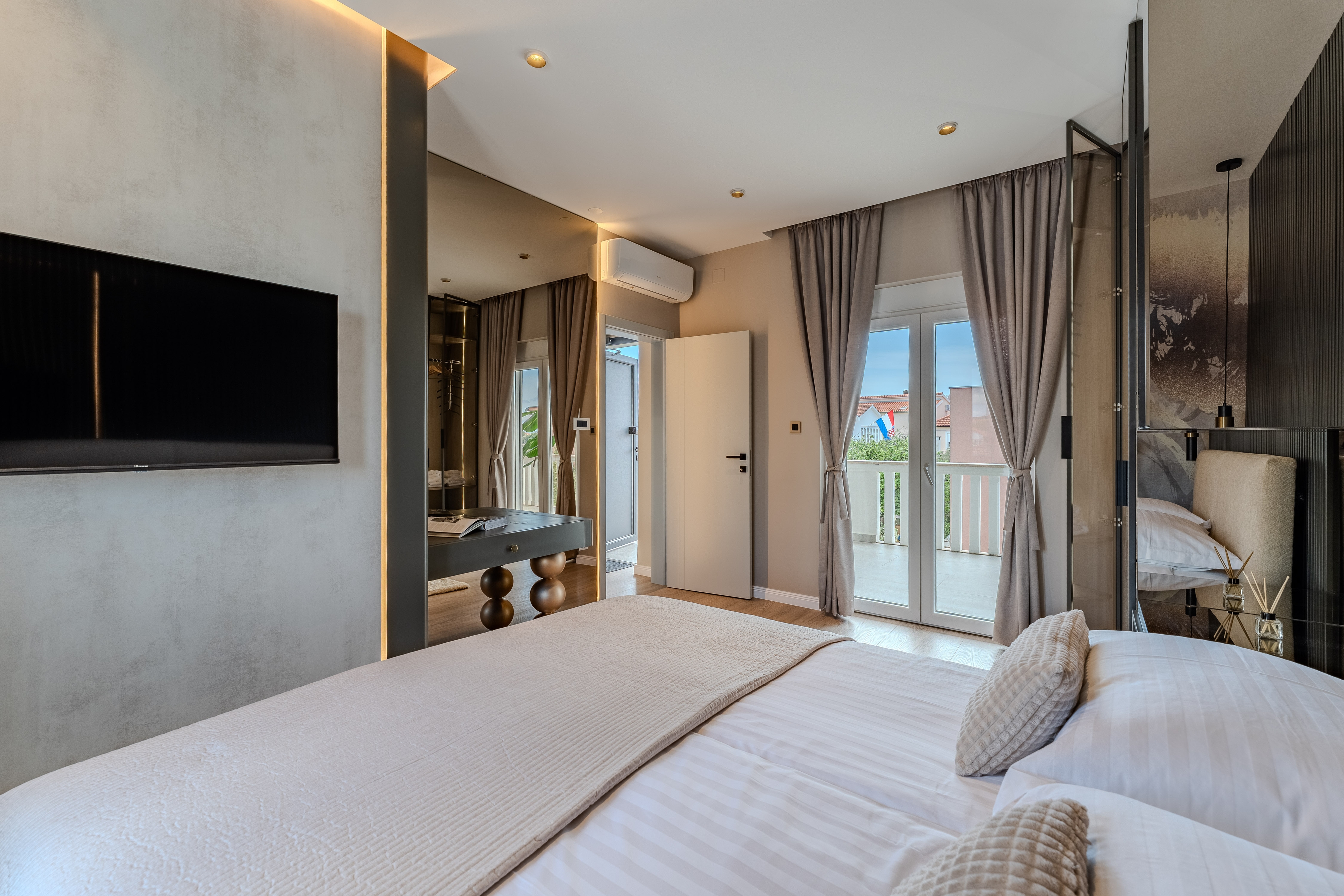 One bedroom apartment with balcony and sea view Sukošan, Zadar  A-b