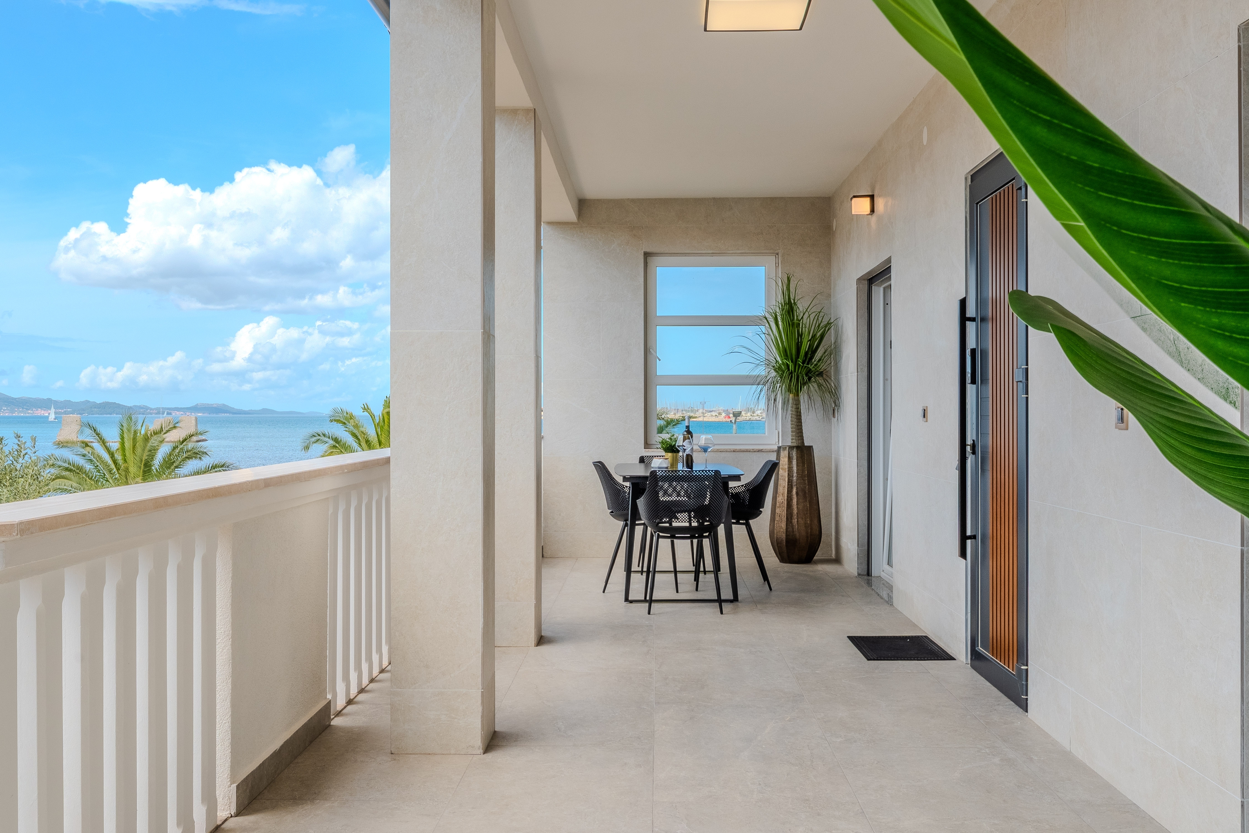 One bedroom apartment with balcony and sea view Sukošan, Zadar  A-c