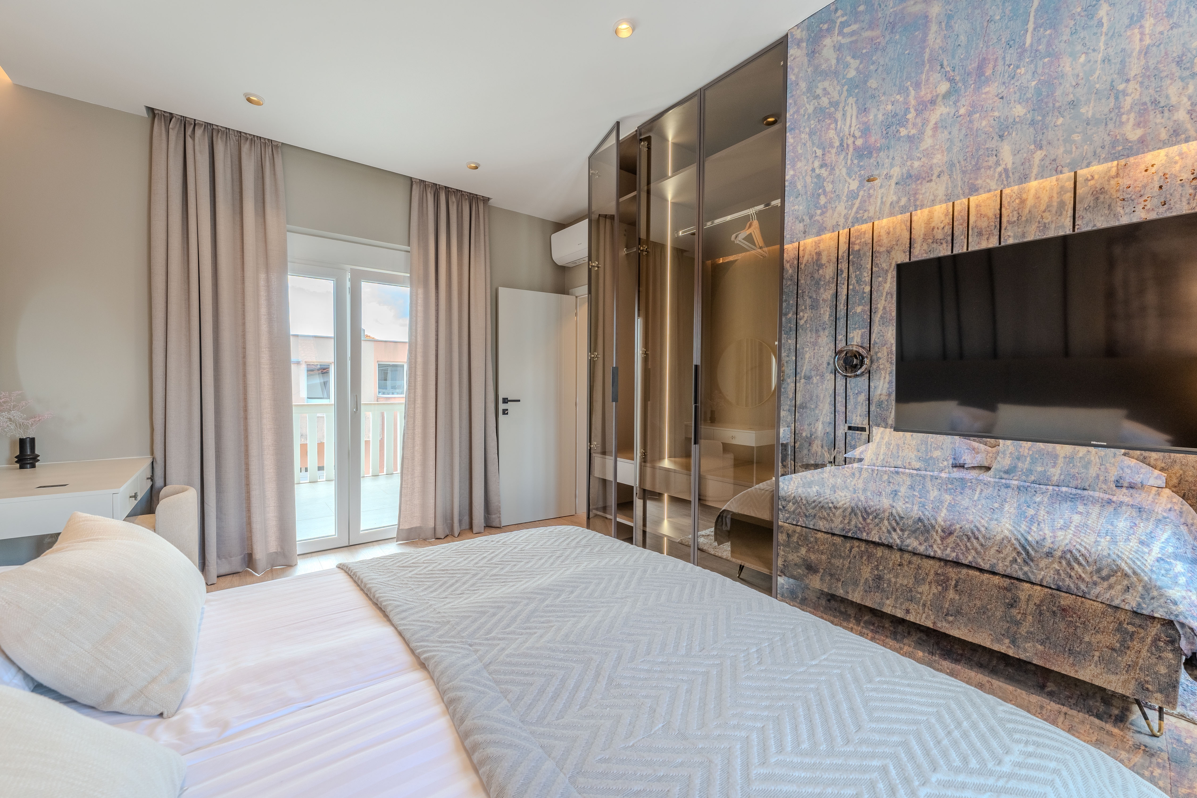 One bedroom apartment with balcony and sea view Sukošan, Zadar  A-c