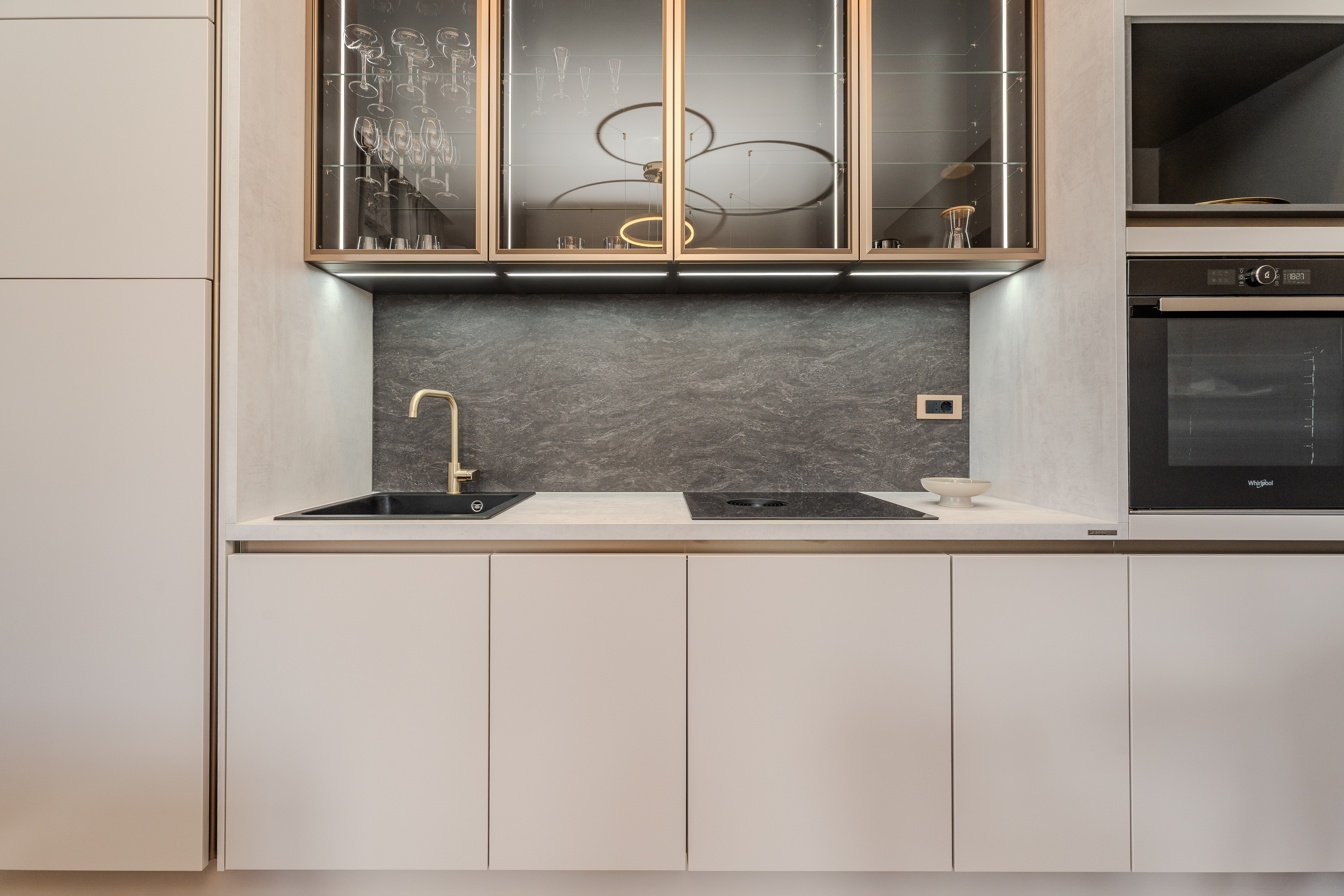 One bedroom apartment with balcony and sea view Sukošan, Zadar  A-c