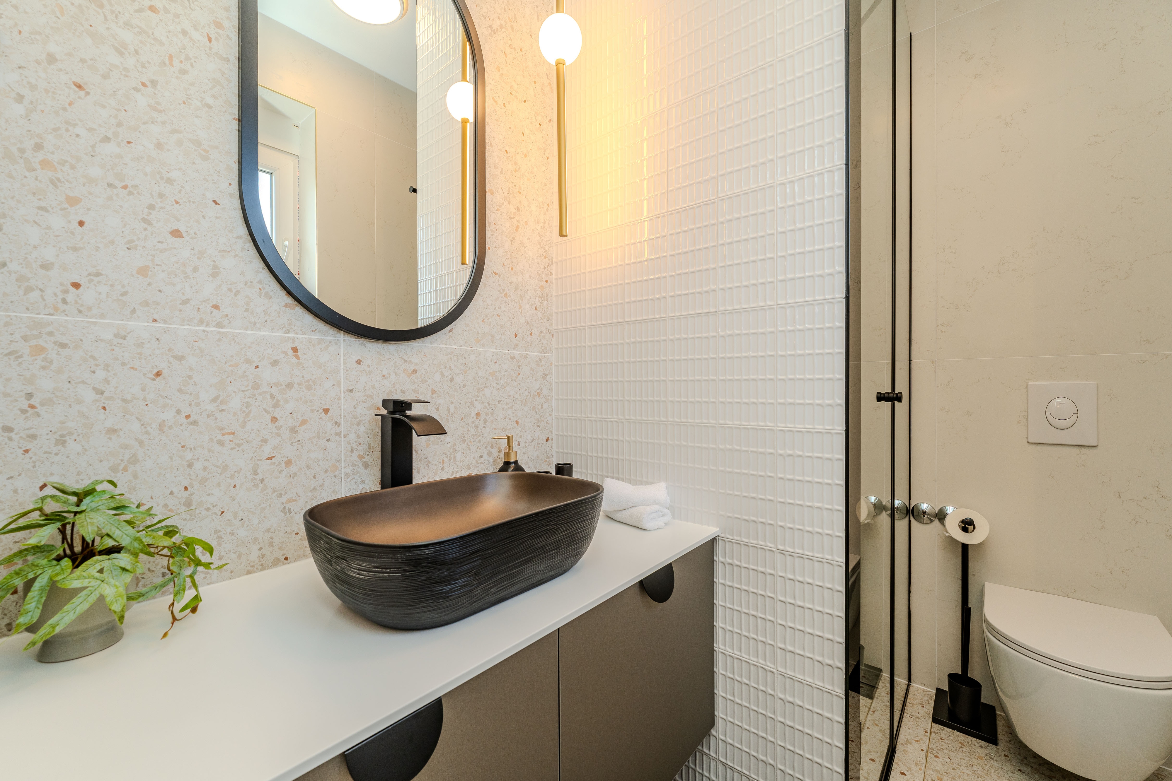 One bedroom apartment with balcony and sea view Sukošan, Zadar  A-d