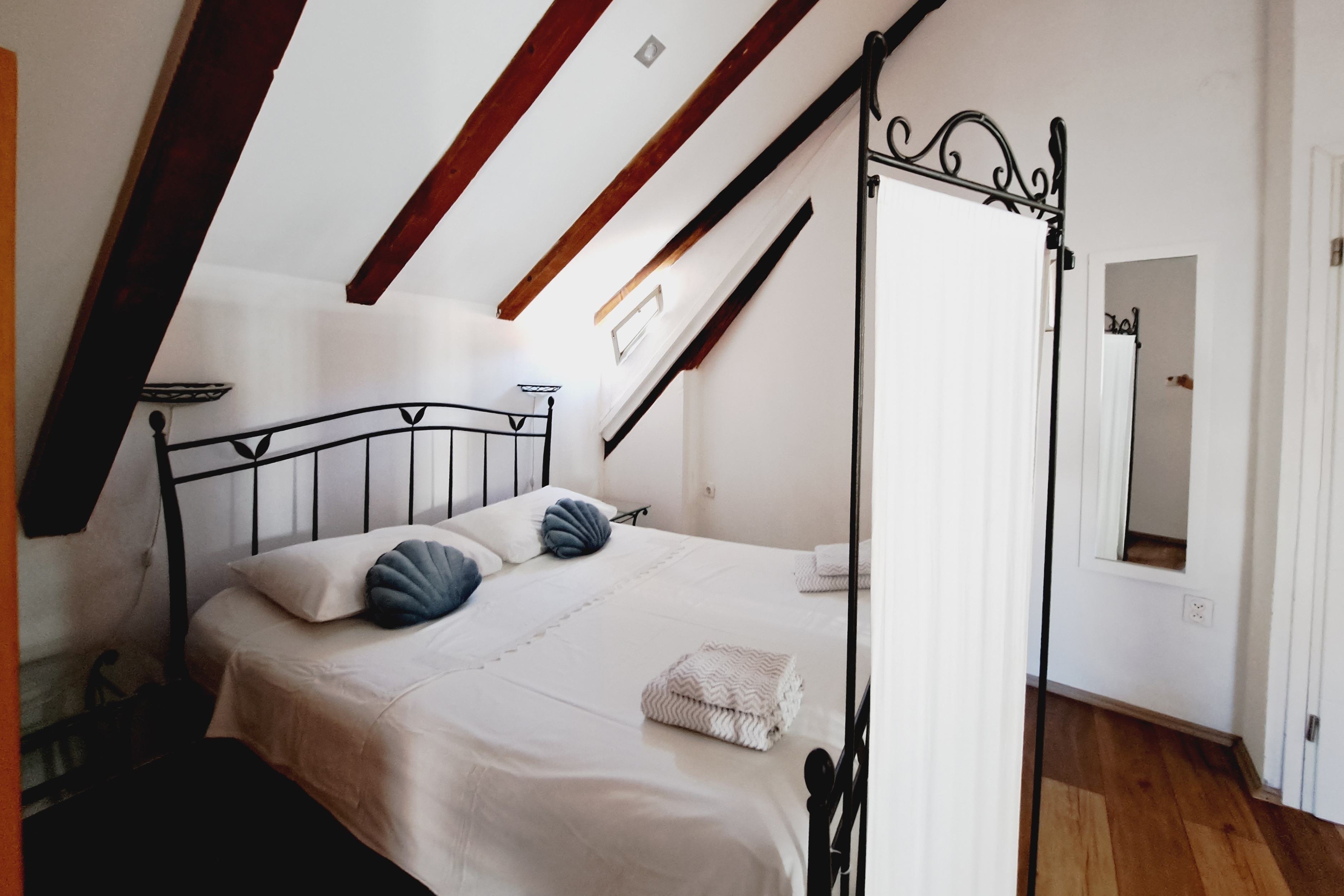 Studio flat near beach Vis (AS-2452-a) Studio flat near beach Vis (AS-2452-a)