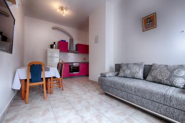 Vis, Sala de estar in the apartment, air condition available y WiFi.