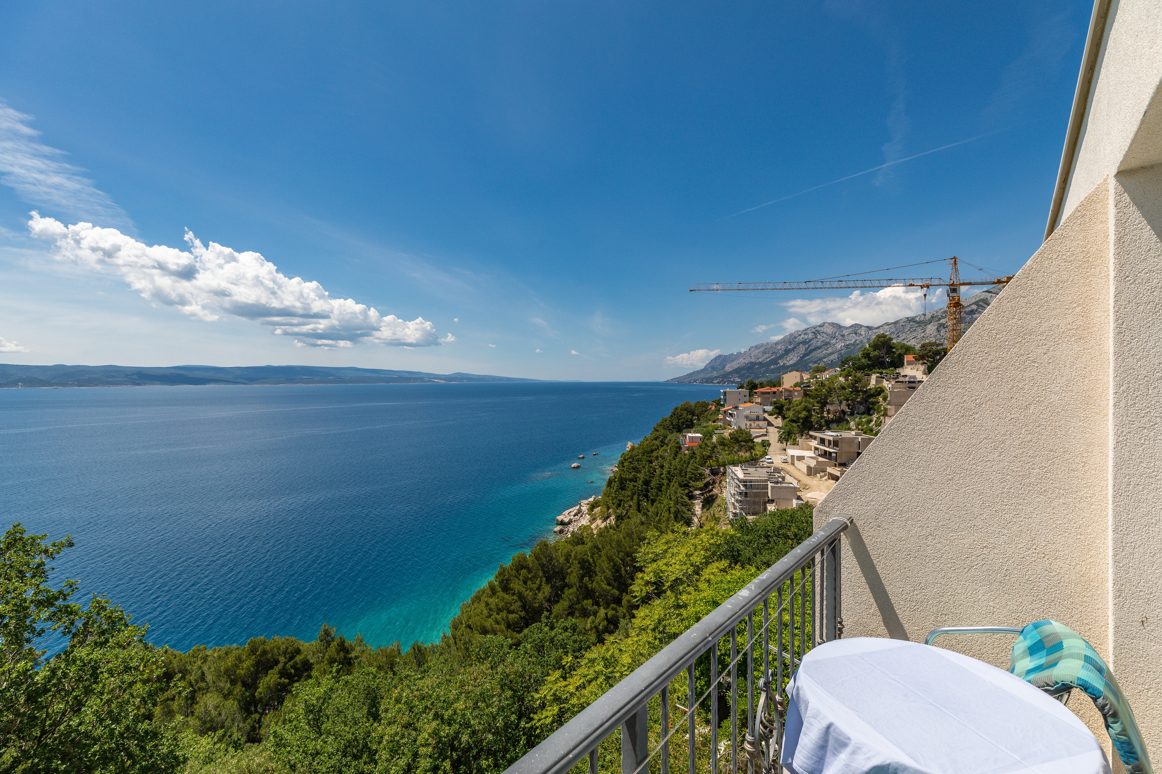Two bedroom apartment with terrace and sea view Brela, Makarska  A-b