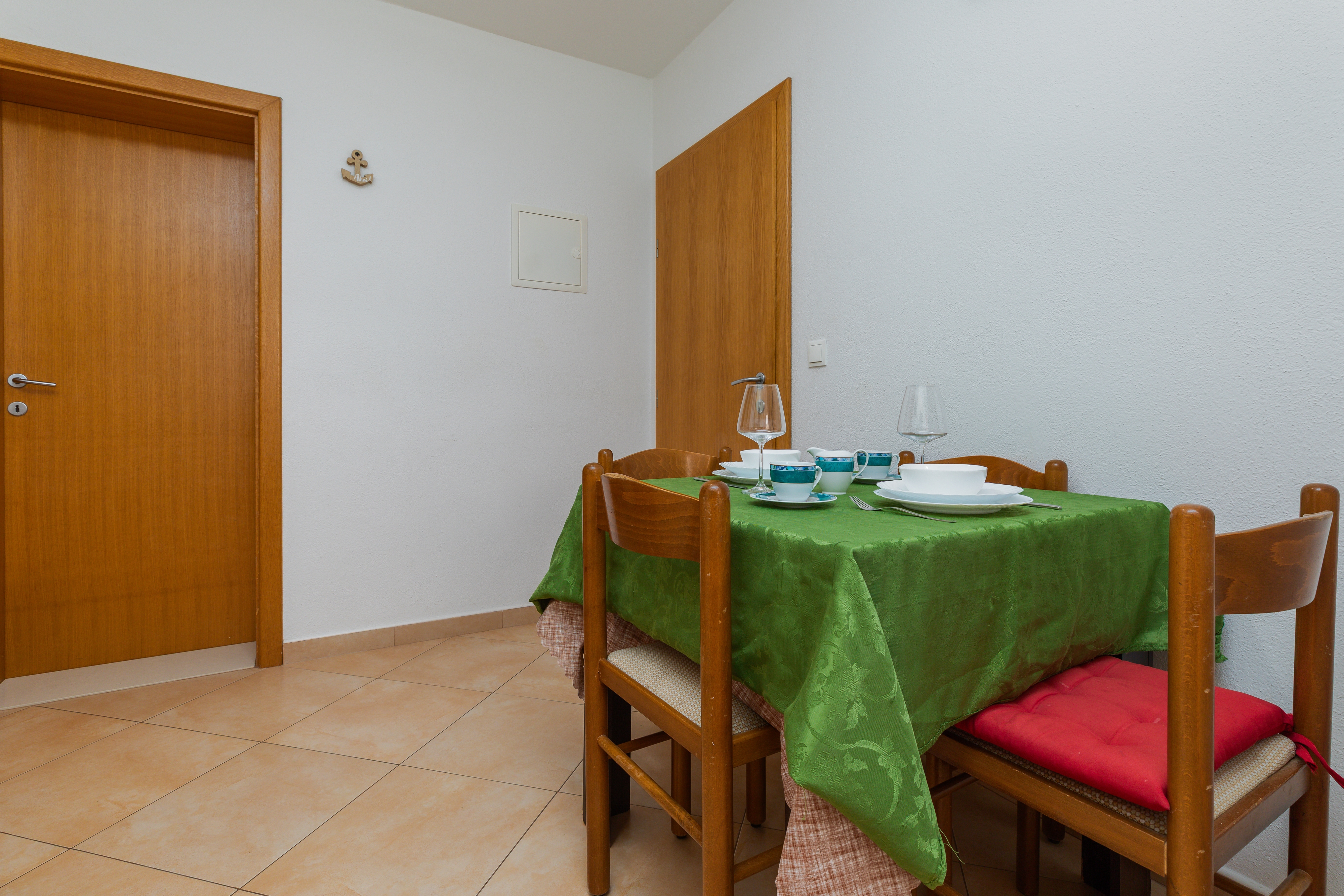 Two bedroom apartment with terrace and sea view Brela, Makarska  A-b