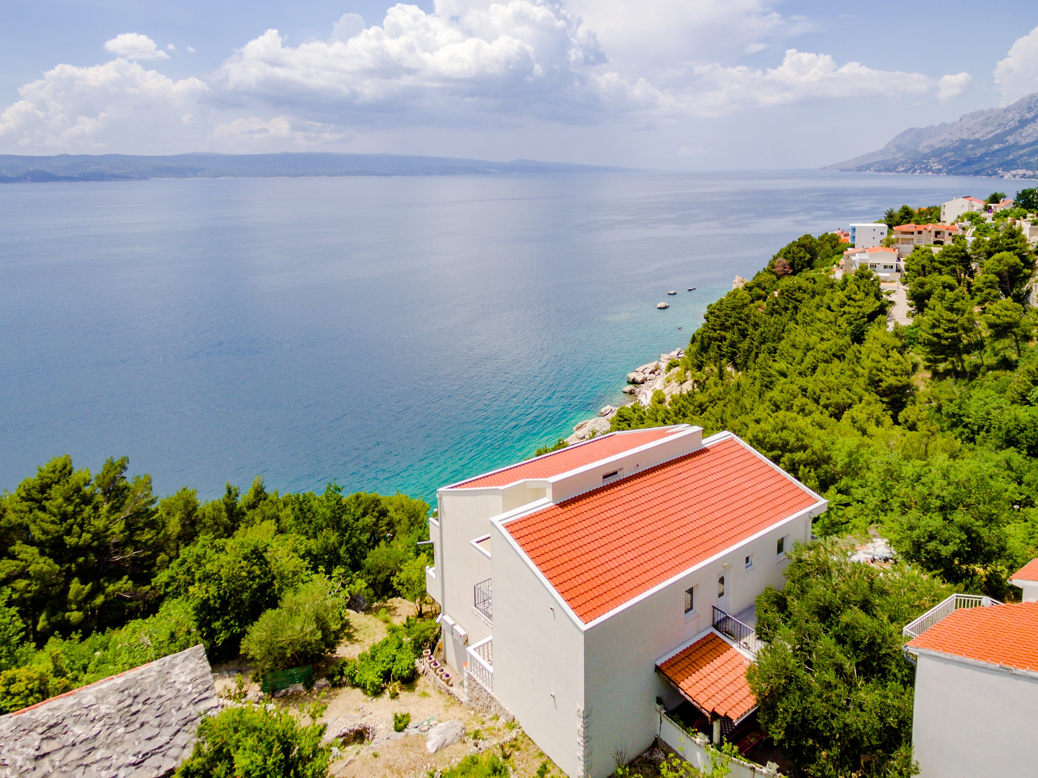 Dvosobni apartma S teraso in pogledom na morje Brela, Makarska  A-b