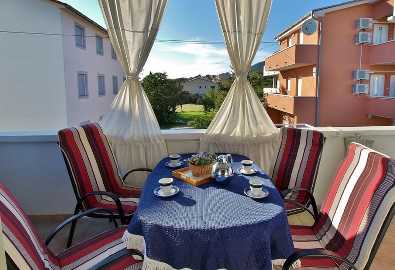 Two bedroom apartment with balcony Barbat, Rab (A-24547-b) Two bedroom apartment with balcony Barbat, Rab (A-24547-b)