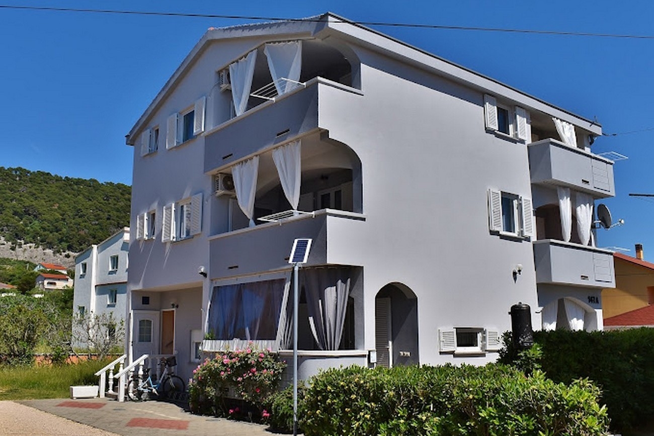 Enosobni apartma Z balkonom Barbat, Rab  A-a