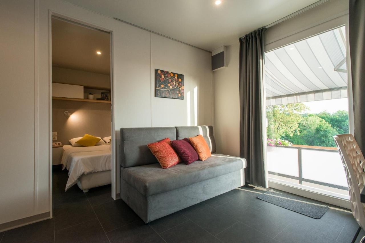 Two bedroom apartment with terrace Donji Zagon, Novi Vinodolski (A-24555-a) Two bedroom apartment with terrace Donji Zagon, Novi Vinodolski (A-24555-a)