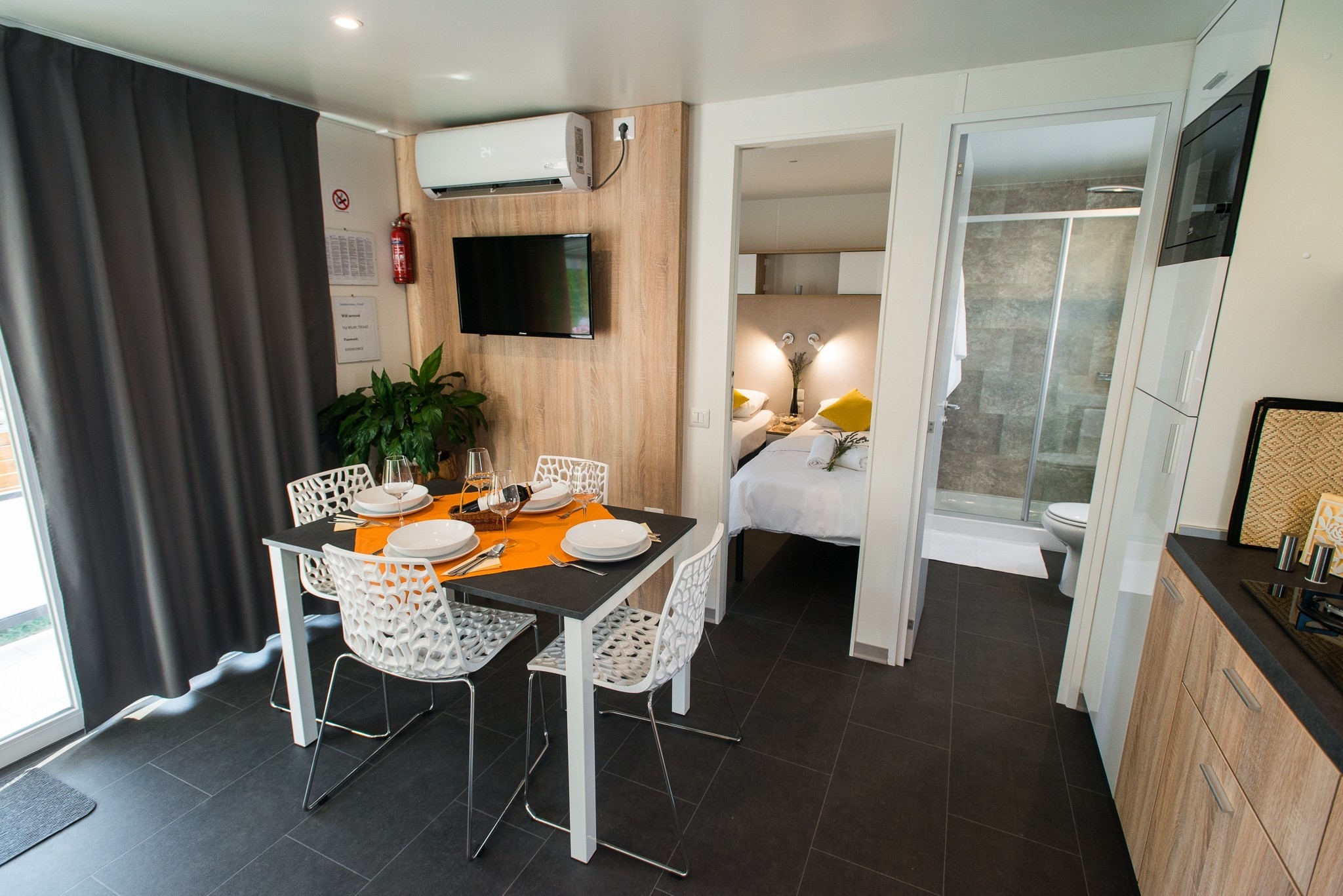 Two bedroom apartment with terrace Donji Zagon, Novi Vinodolski (A-24555-b)