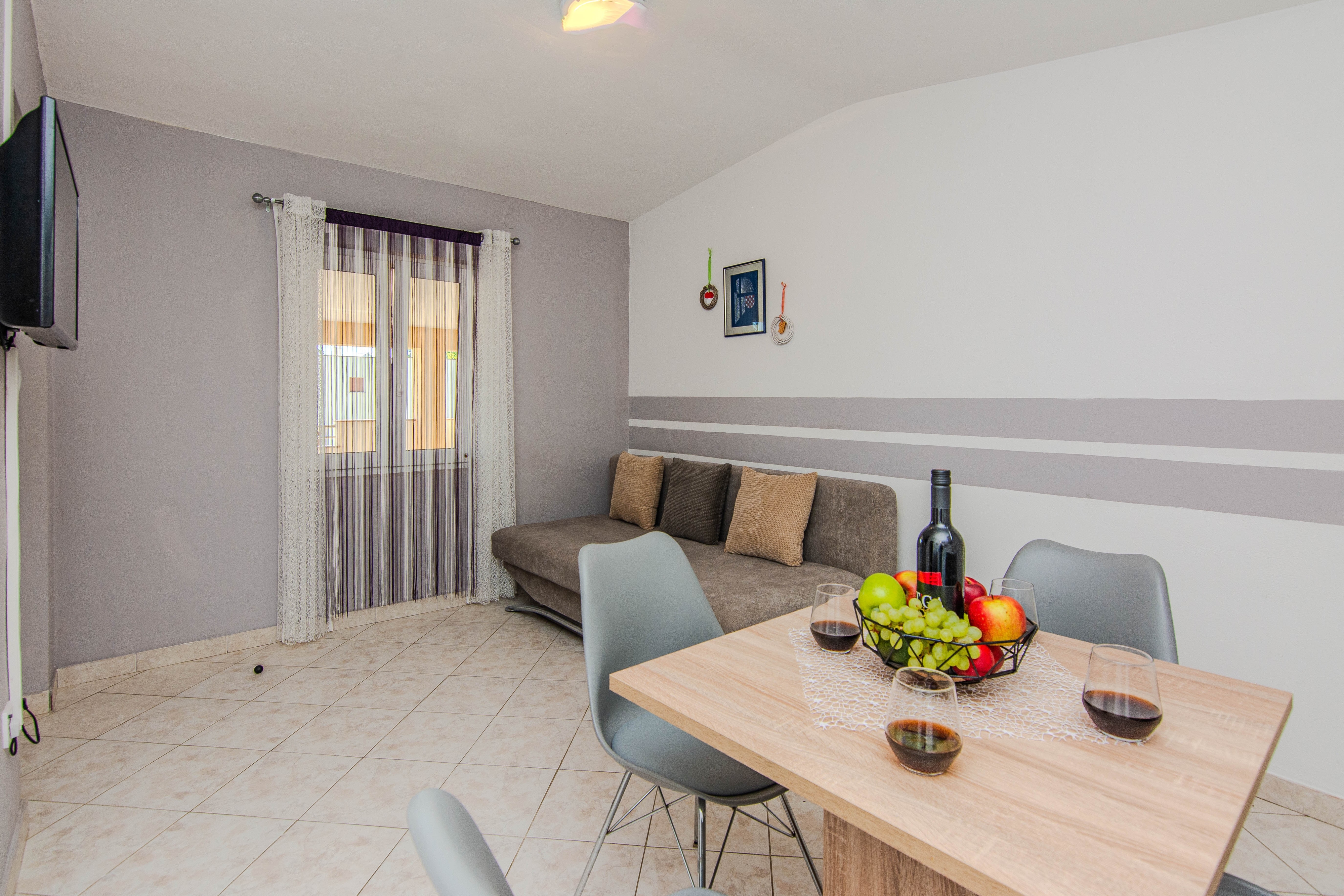 One bedroom apartment with terrace Zukve, Zadar (A-24559-d)