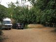 Parking lot Komiža, Vis, Parking lot 2456 - Apartments near sea with pebble beach.