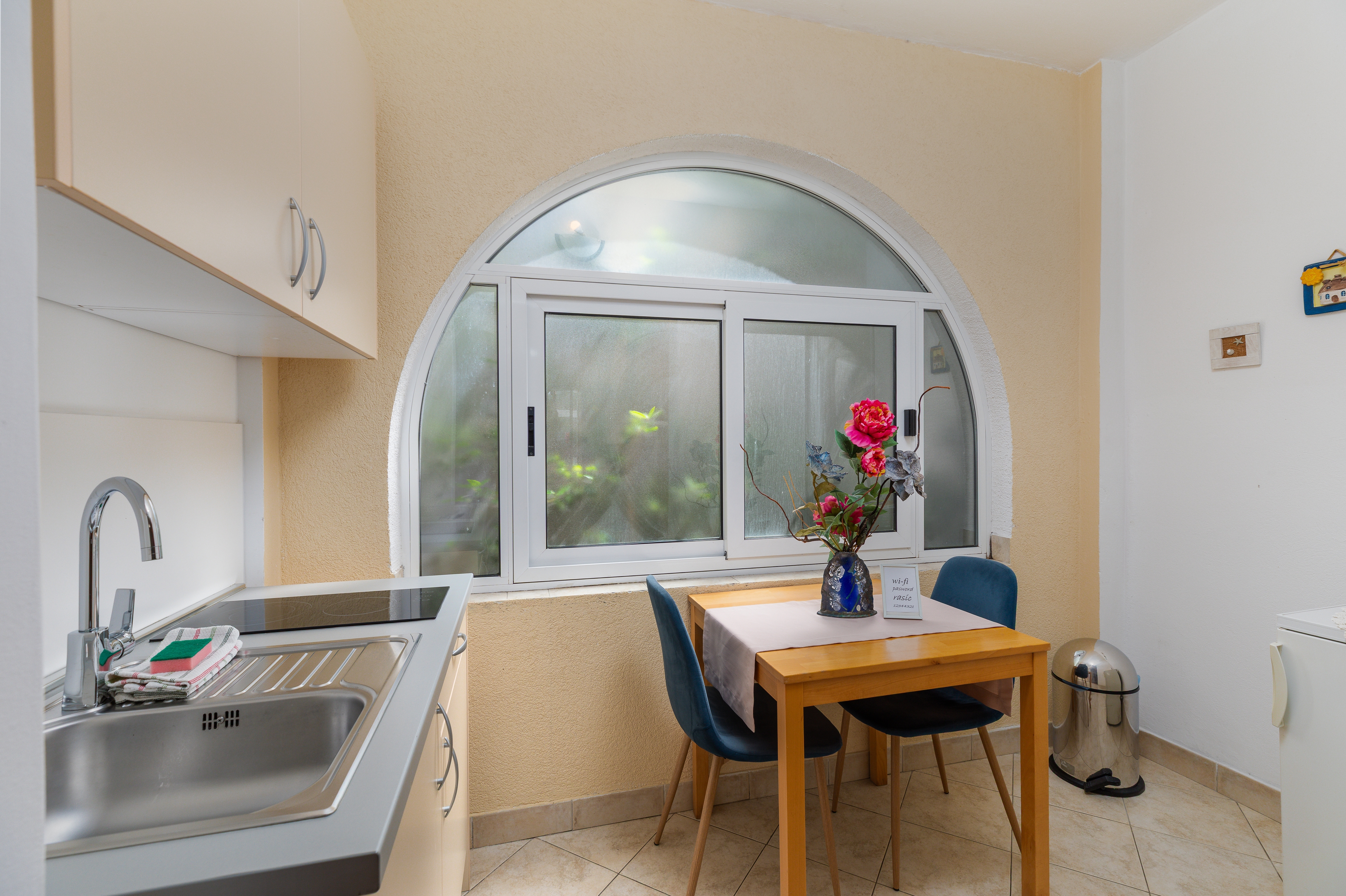 Studio apartman s klimom Makarska  AS-b
