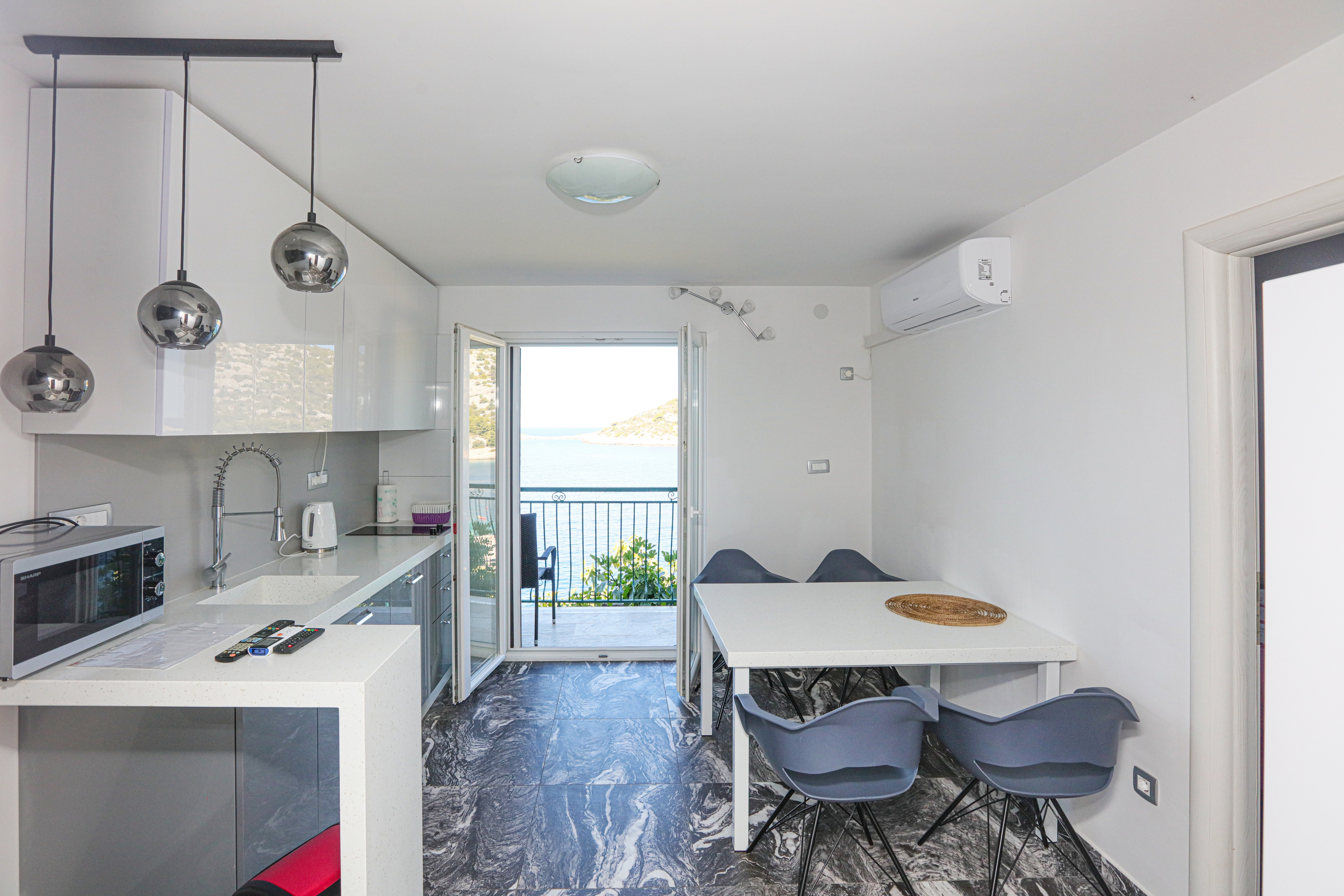 Two bedroom apartment near beach Ražanj, Rogoznica (A-24569-c)