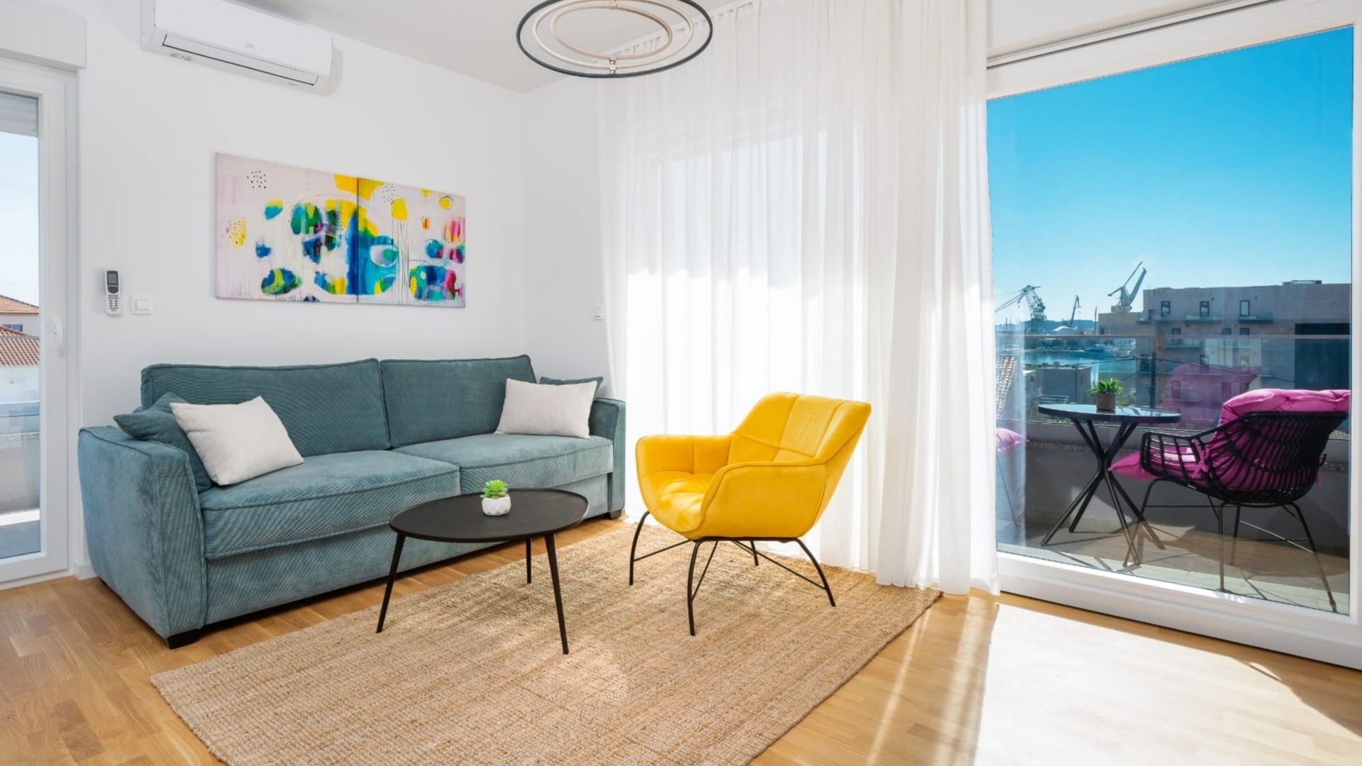 Two bedroom apartment with balcony and sea view Seget Donji, Trogir (A-24577-a) Two bedroom apartment with balcony and sea view Seget Donji, Trogir (A-24577-a)