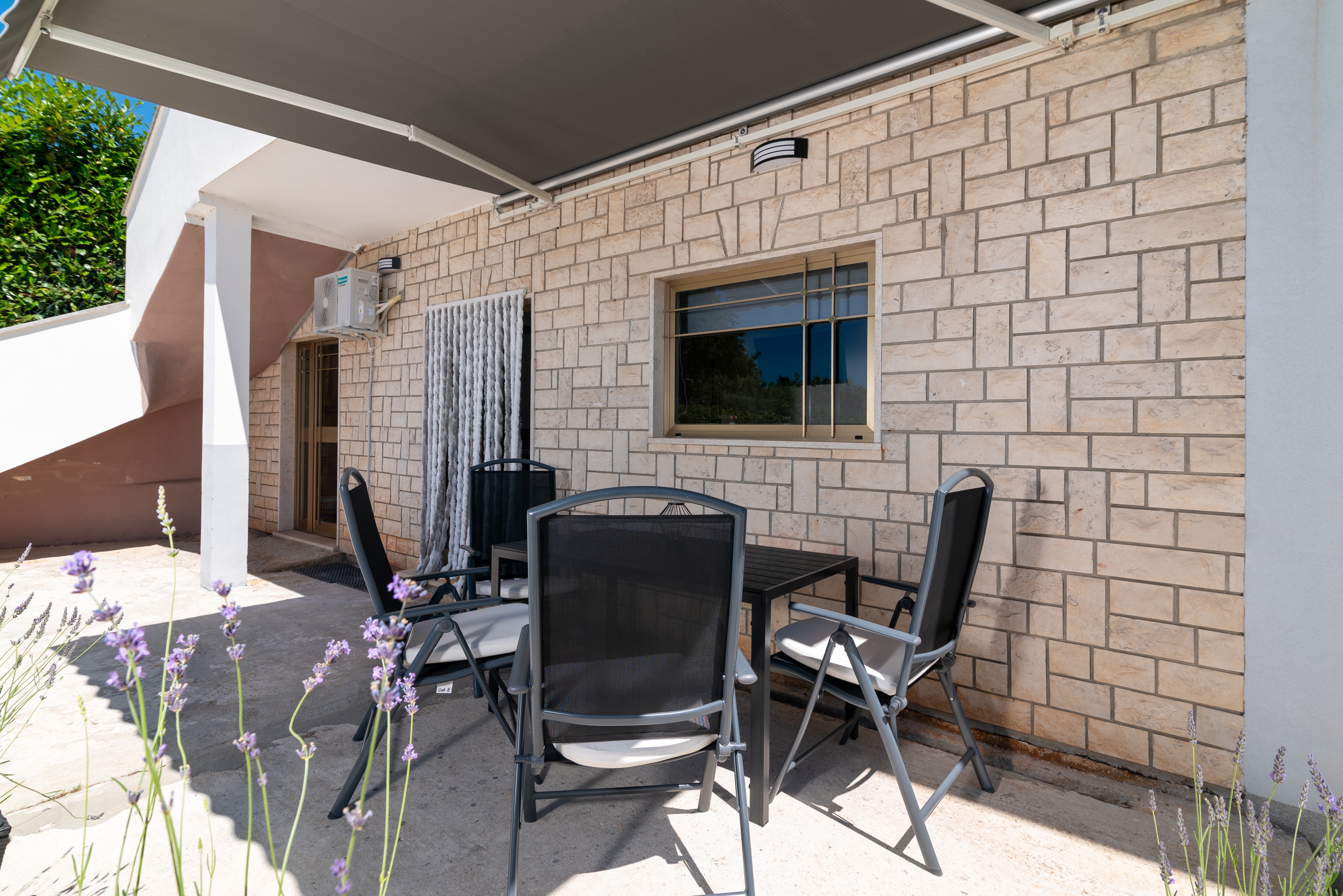 Two bedroom apartment with terrace Peruški, Marčana (A-24578-a)