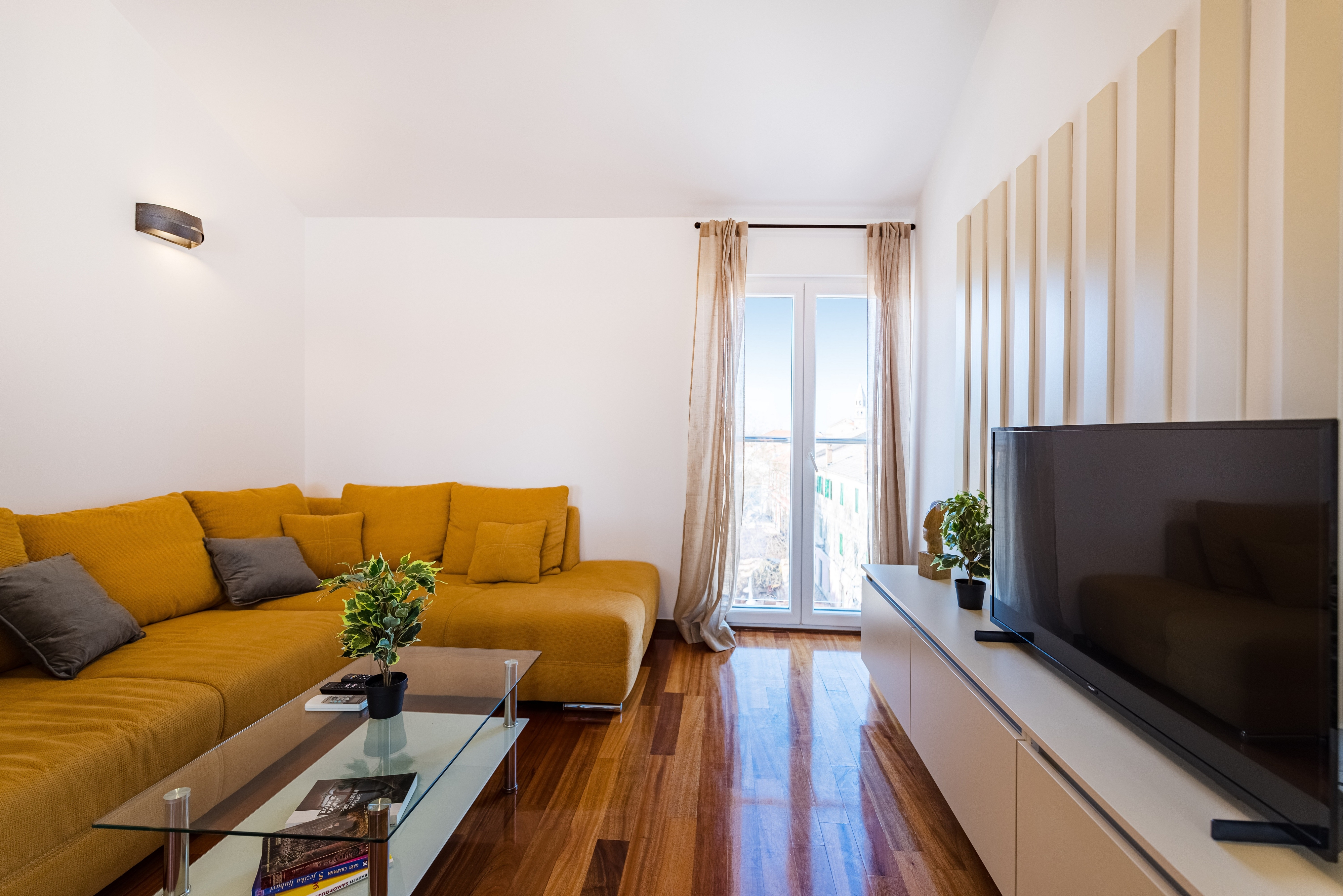 Two bedroom apartment with balcony and sea view Biograd na Moru, Biograd (A-24580-b)