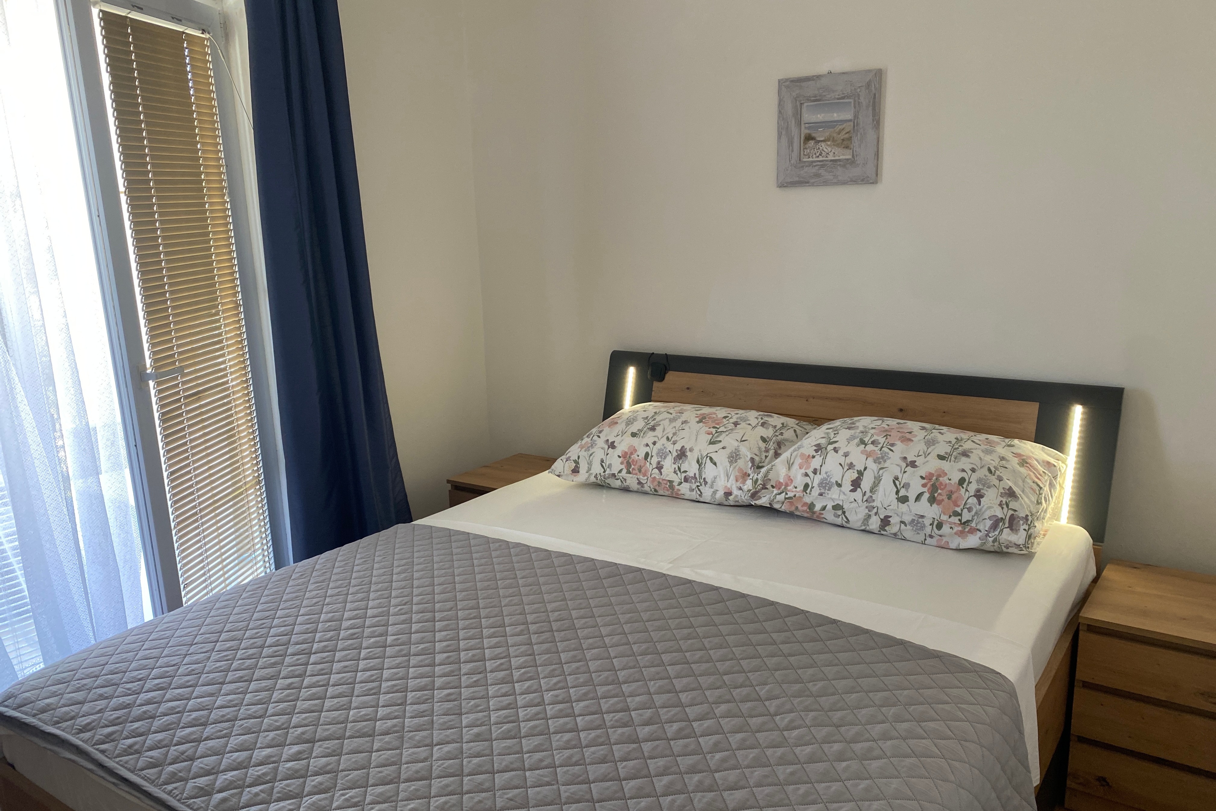 Top Rab Lopar Top Rab Lopar