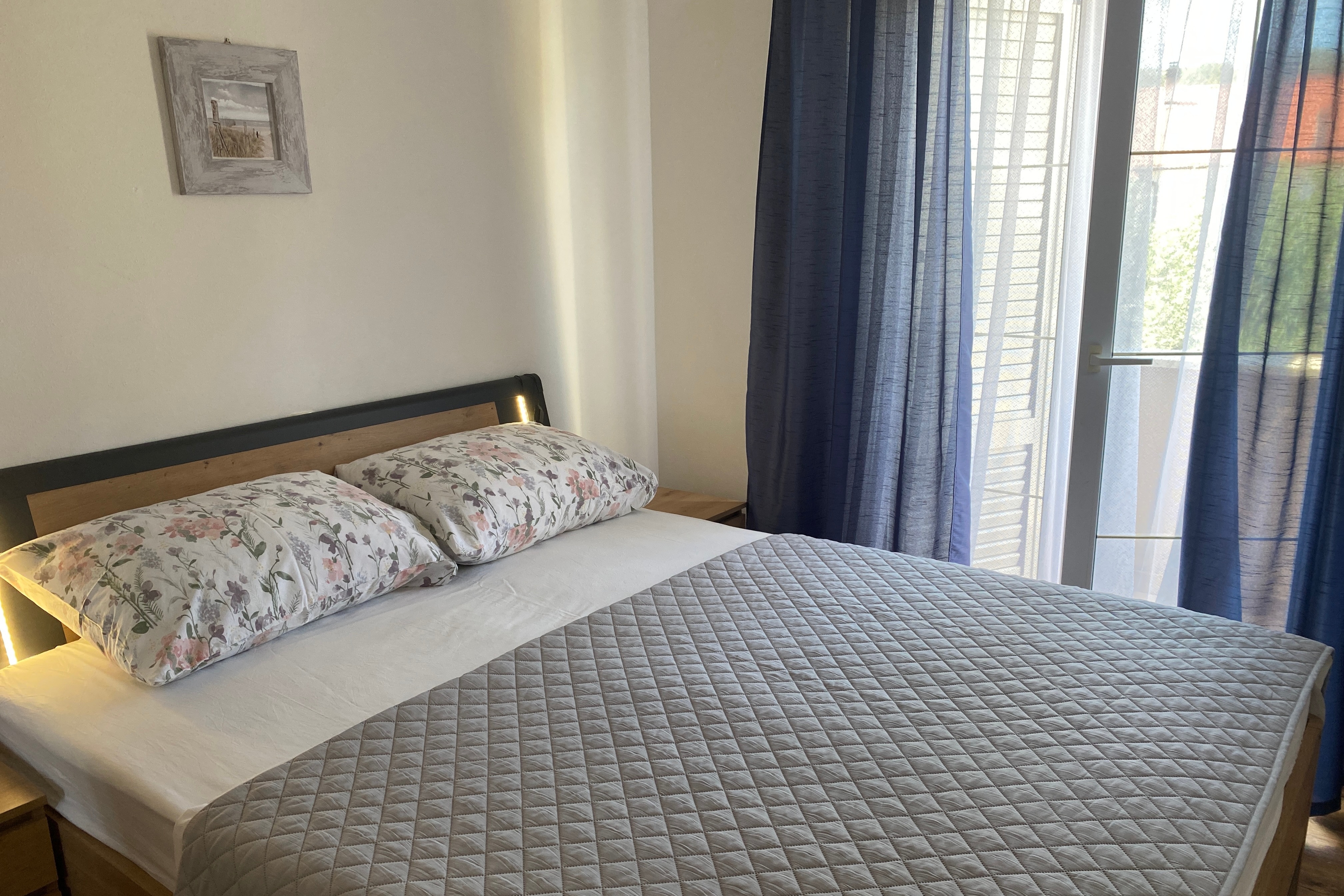 Three bedroom apartment with terrace Lopar, Rab (A-24597-a) Three bedroom apartment with terrace Lopar, Rab (A-24597-a)