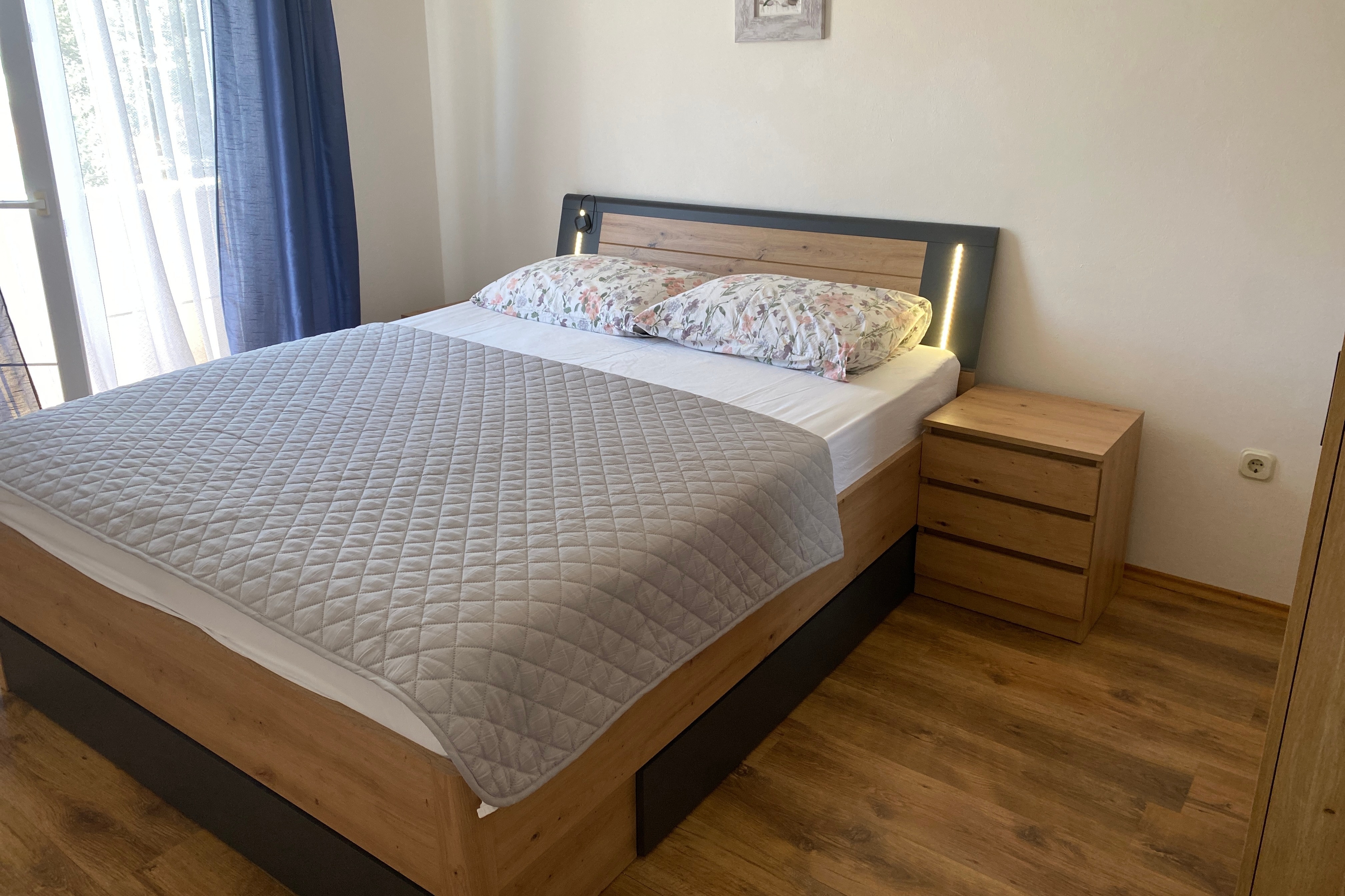 Top Rab Lopar Top Rab Lopar