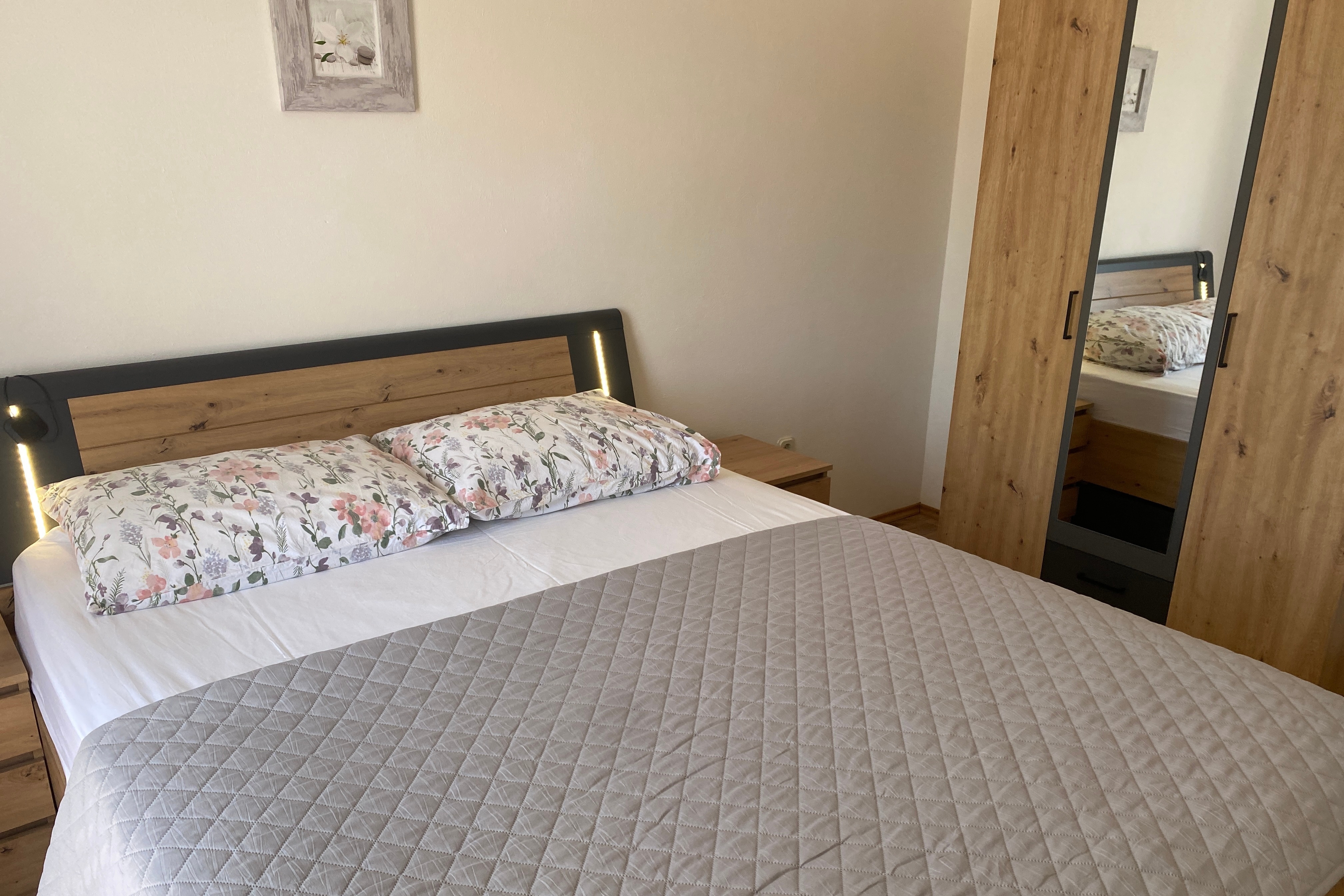 Top Rab Lopar Top Rab Lopar