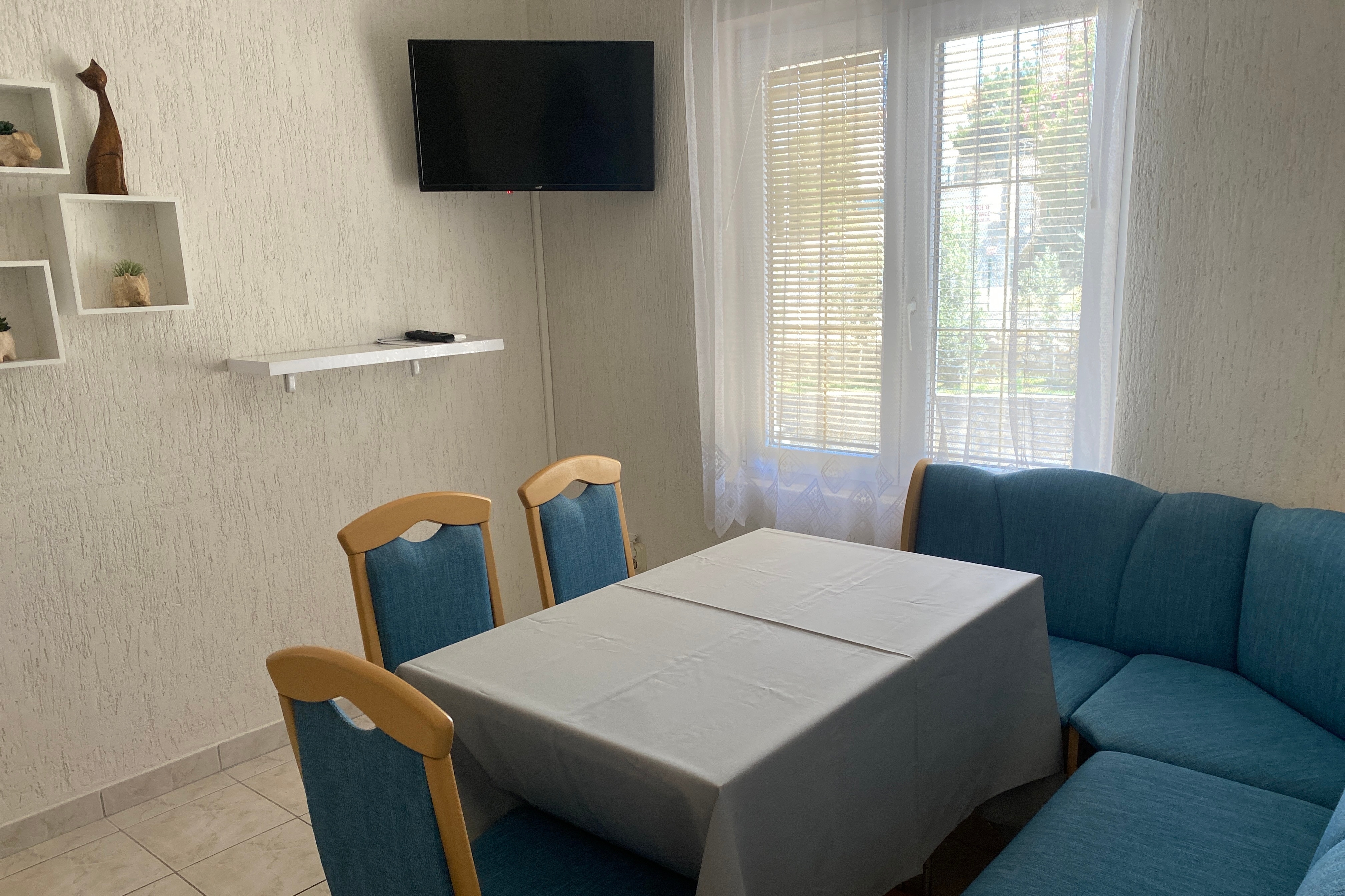 Top Rab Lopar Top Rab Lopar