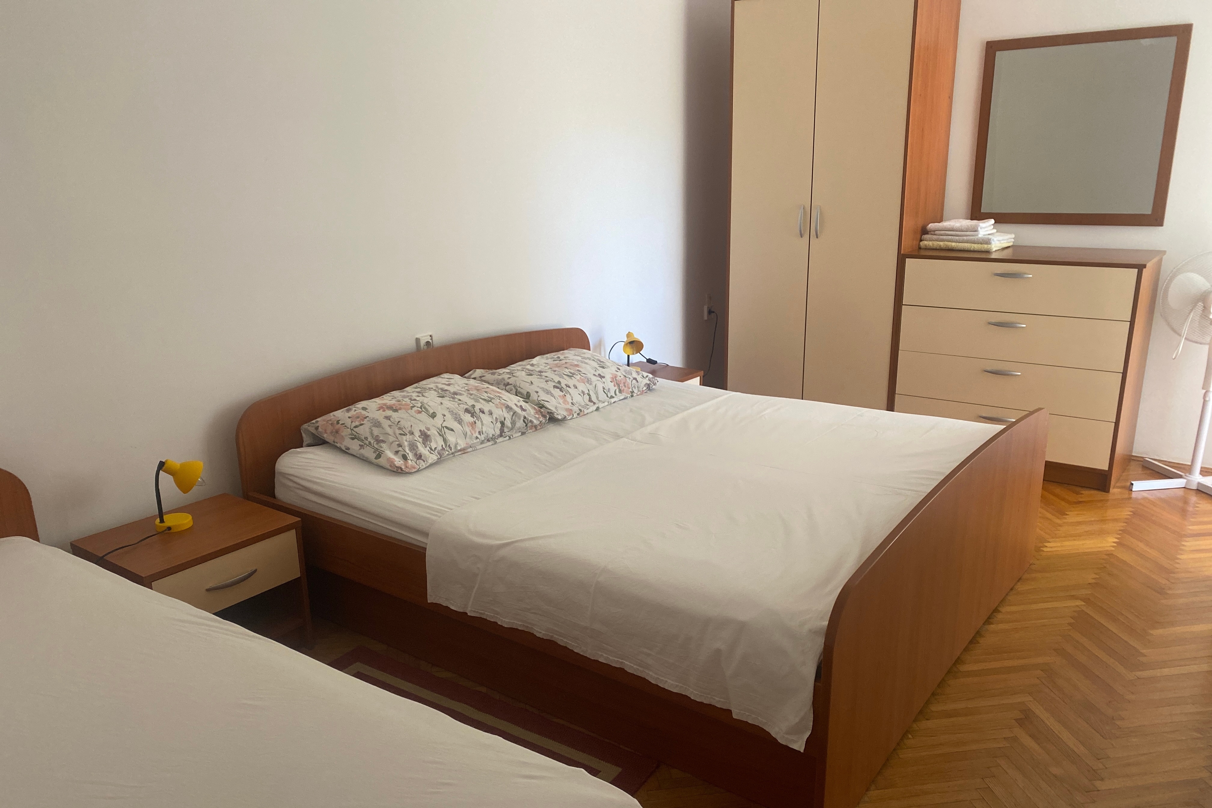 Top Rab Lopar Top Rab Lopar