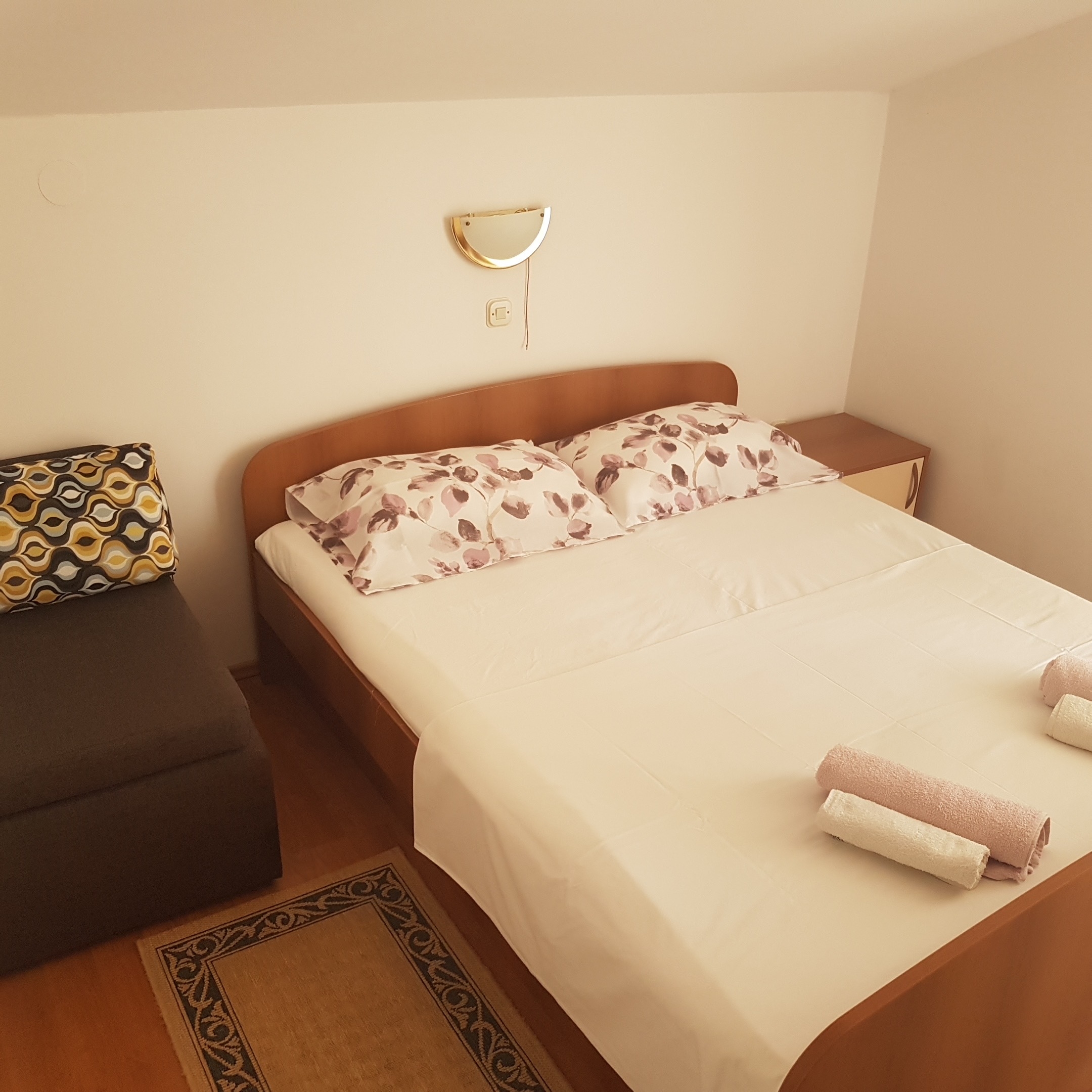 Top Rab Lopar Top Rab Lopar