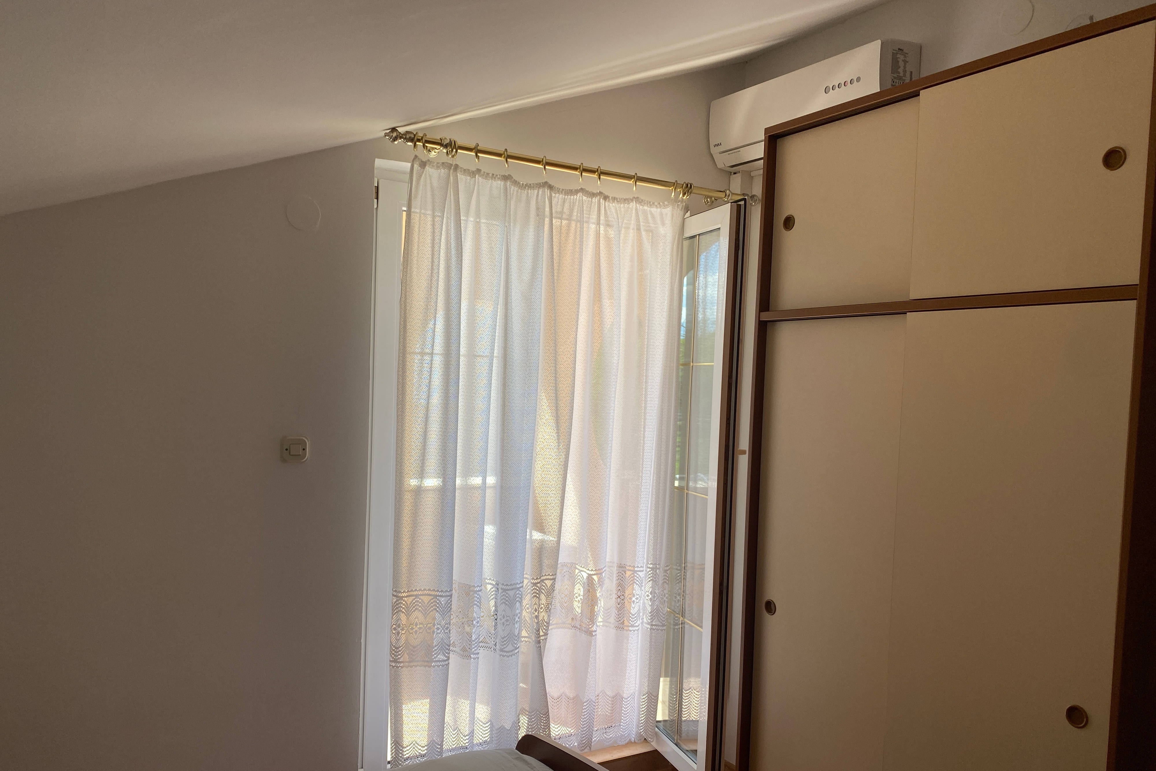 Top Rab Lopar Top Rab Lopar