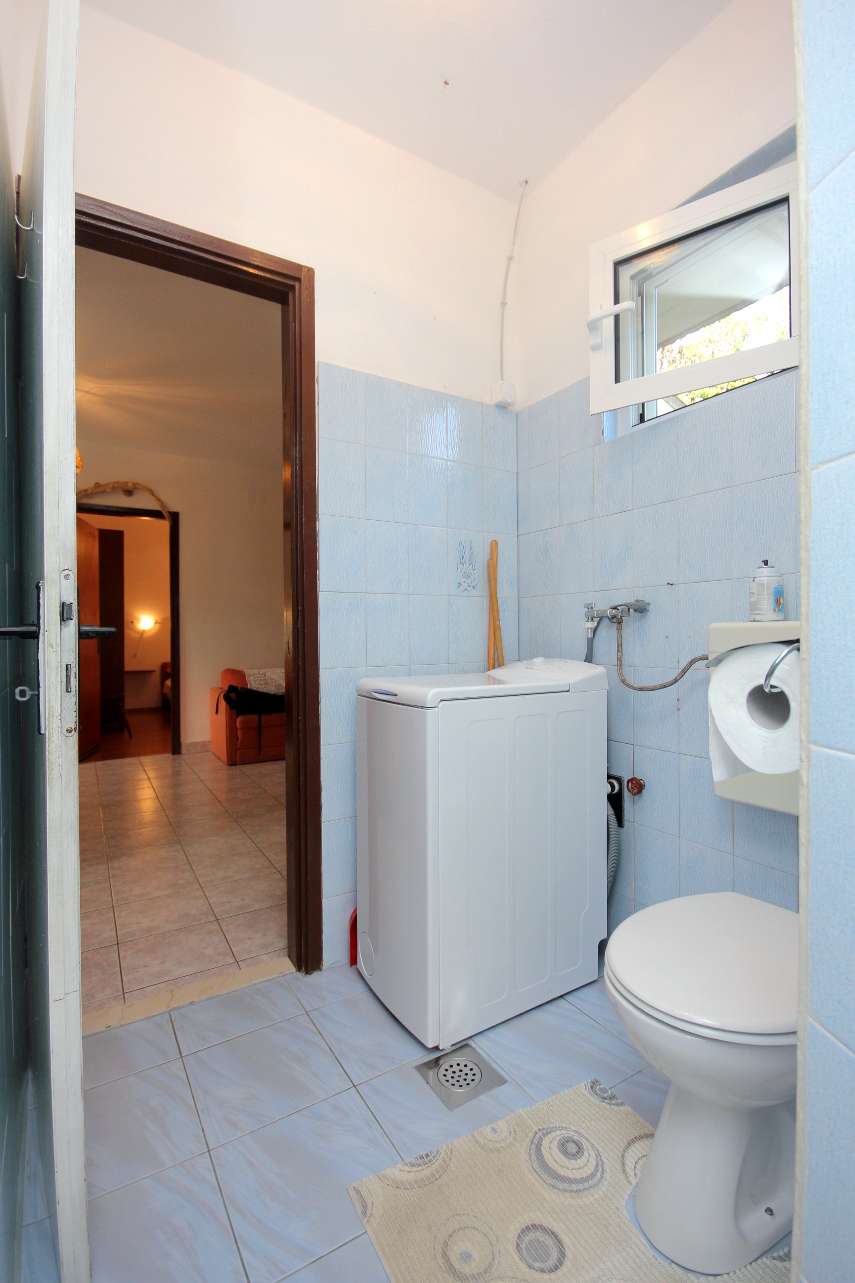 Three bedroom apartment near beach Cove Rogačić, Vis  A-a