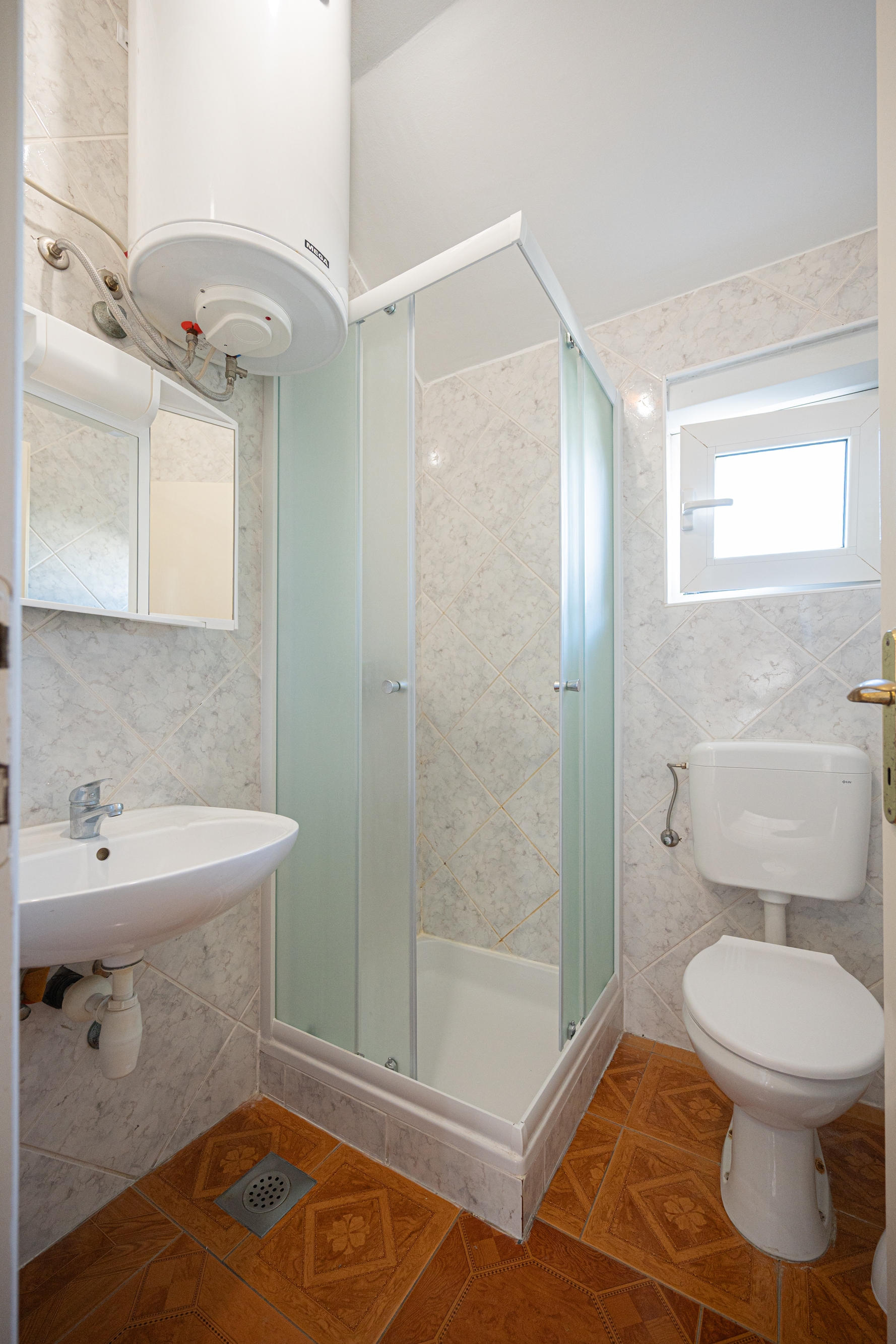 Three bedroom apartment with terrace and sea view Sukošan, Zadar  A-a