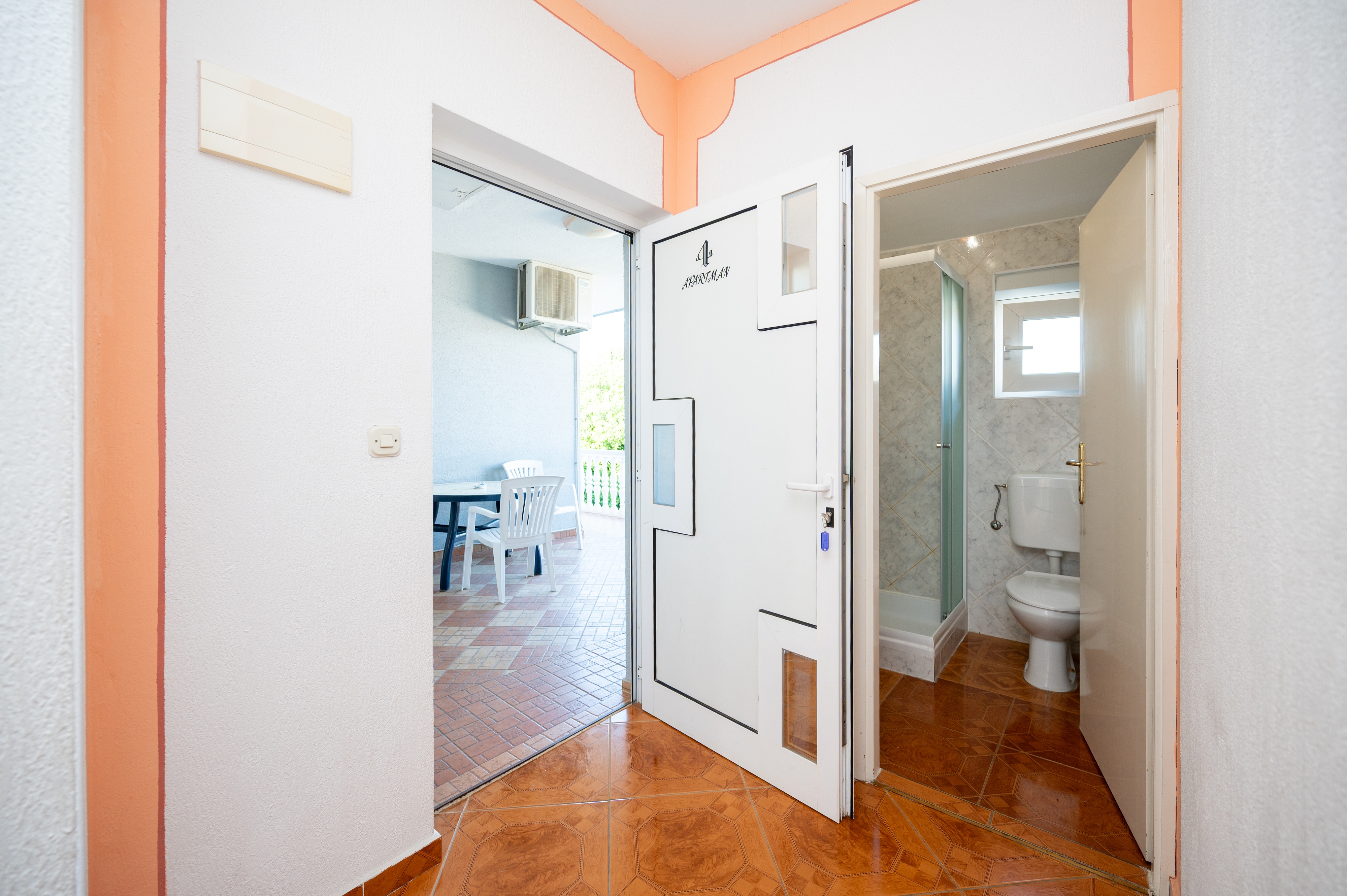 Three bedroom apartment with terrace and sea view Sukošan, Zadar  A-a