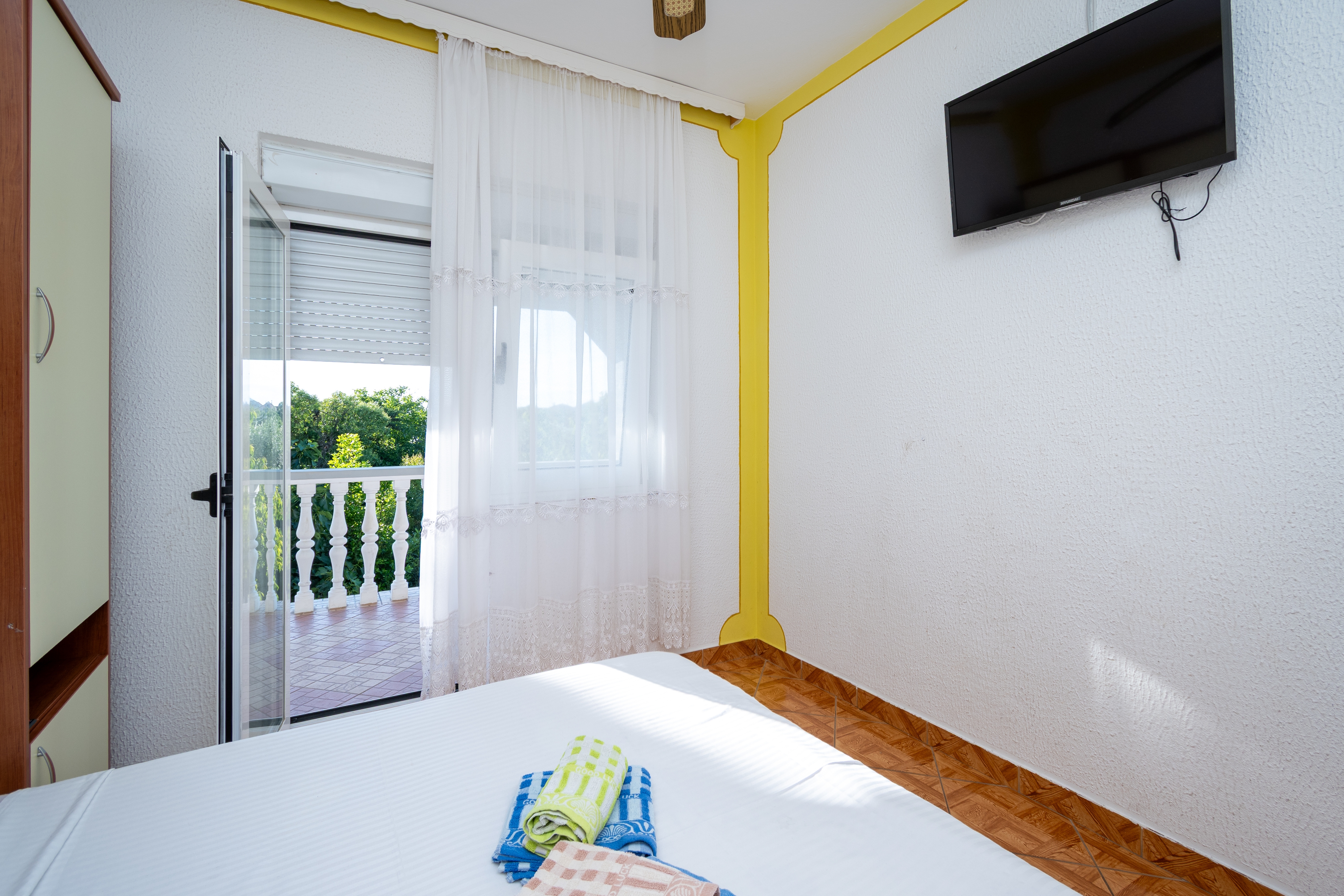 Three bedroom apartment with terrace and sea view Sukošan, Zadar  A-b