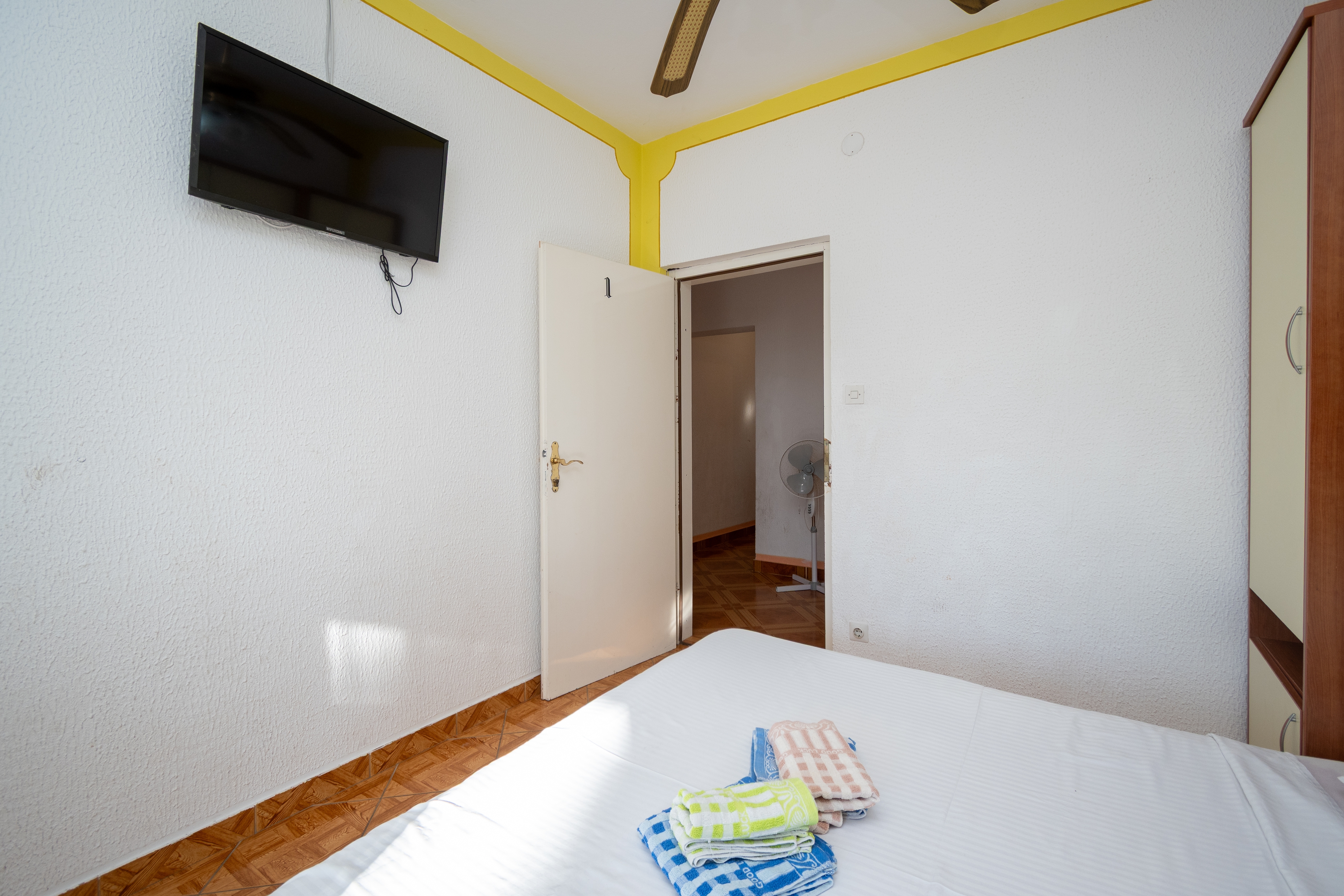 Three bedroom apartment with terrace and sea view Sukošan, Zadar  A-b