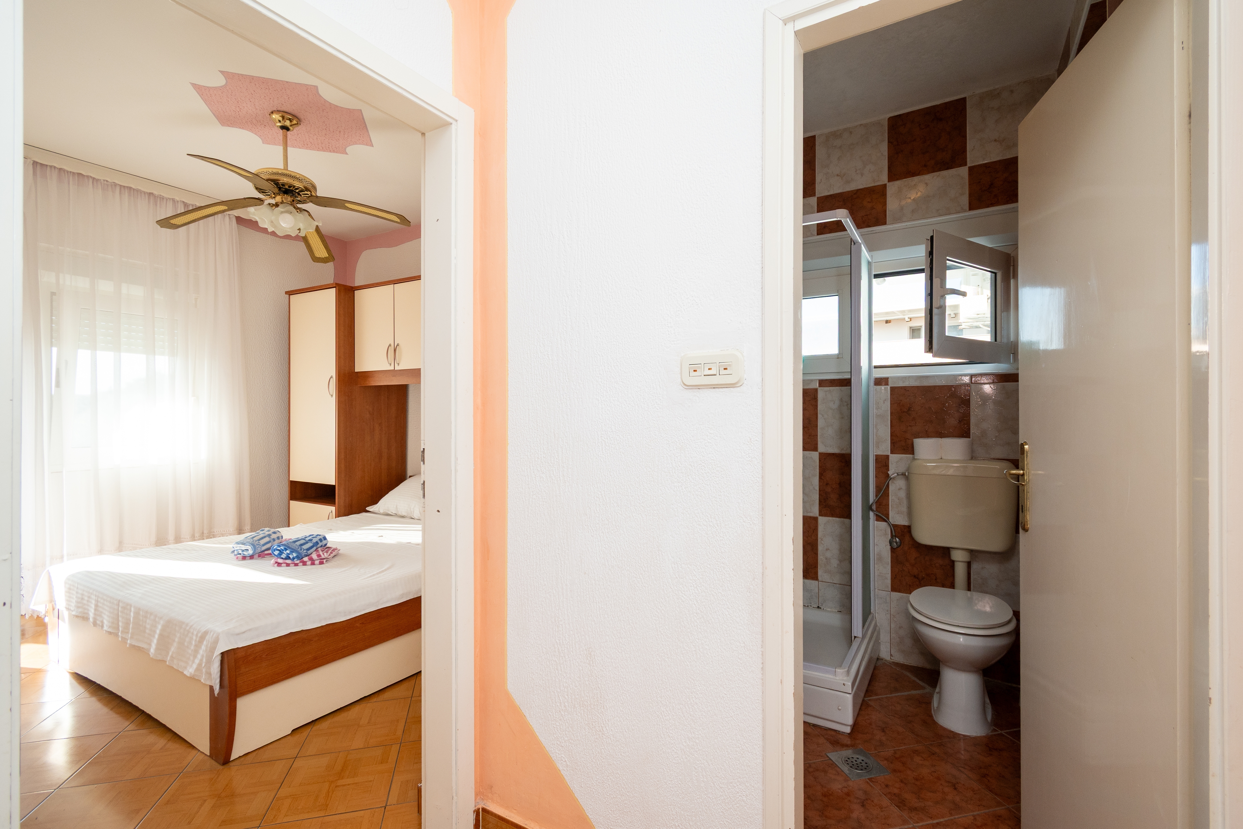 Three bedroom apartment with terrace and sea view Sukošan, Zadar  A-b