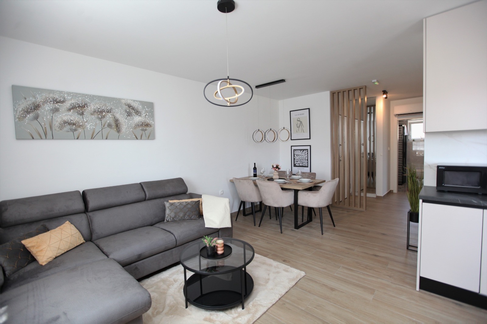 Two bedroom apartment with terrace Trogir (A-24605-a)