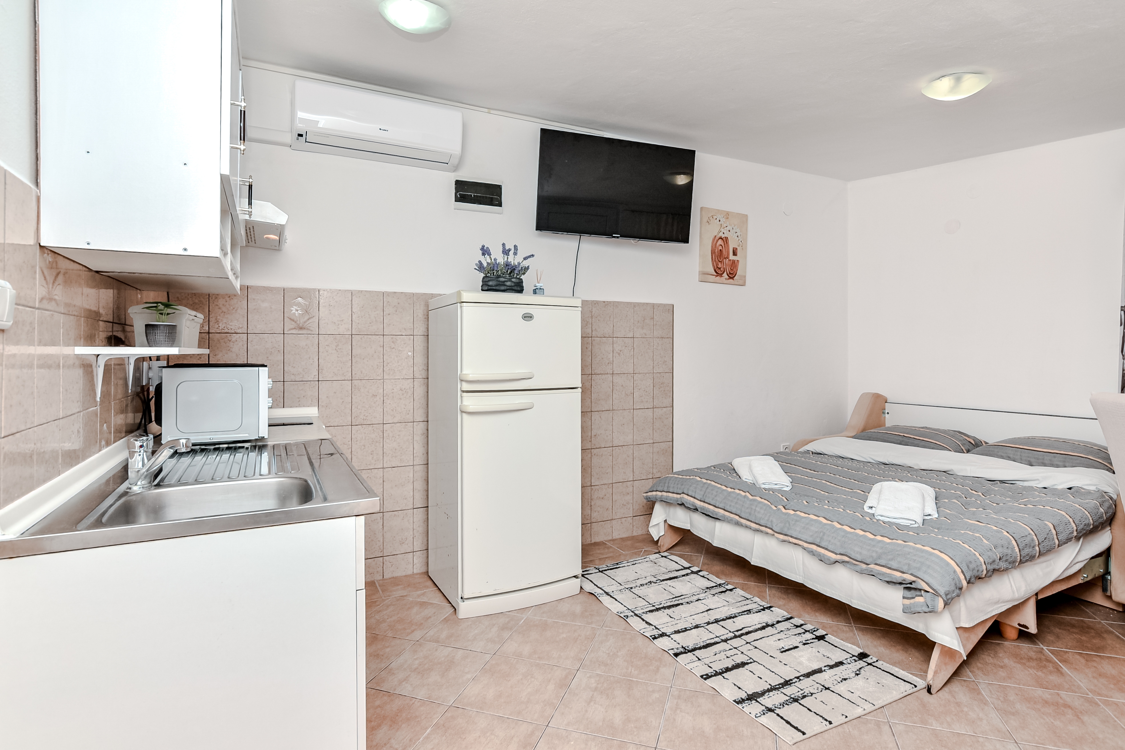 One bedroom apartment with terrace Vir (A-24608-b) One bedroom apartment with terrace Vir (A-24608-b)